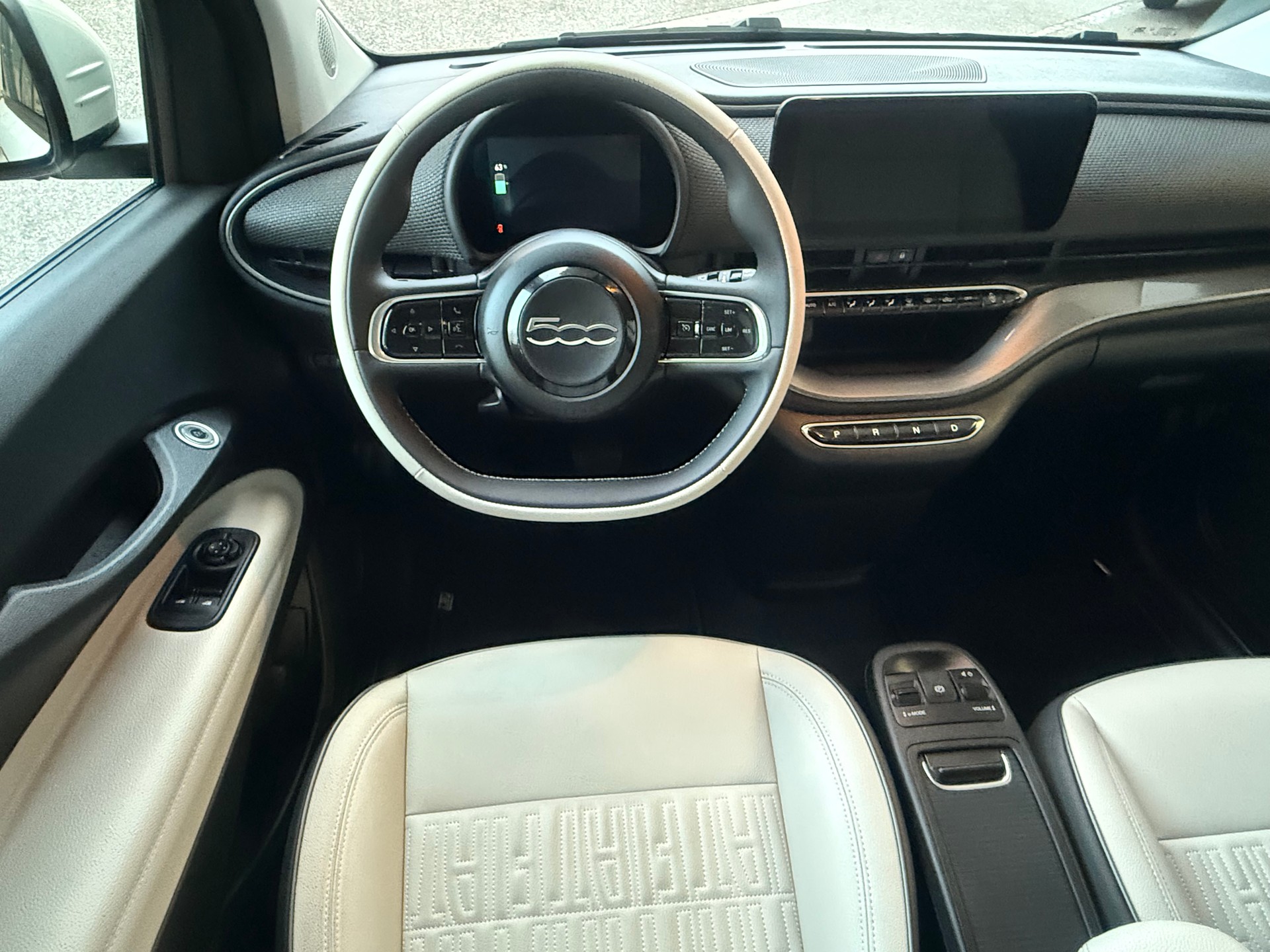 FIAT 500 electric 87 kW La Prima By Bocelli Top - 8