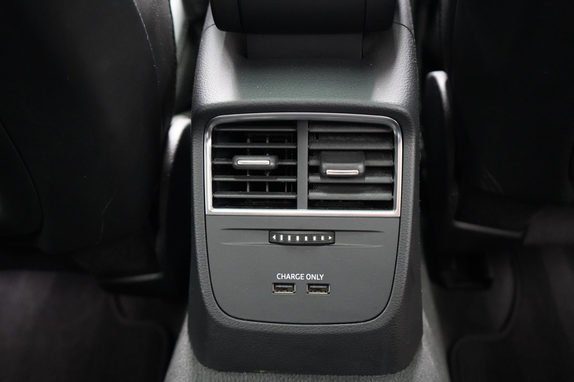 AUDI RS3 Sportback 2.5 TSI quattro S-tronic - 30