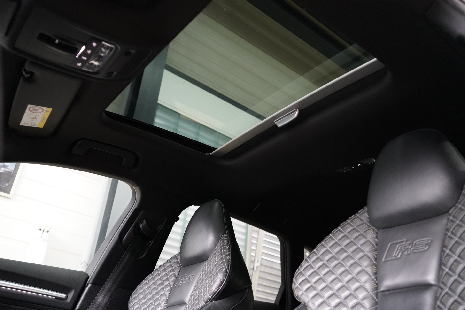 AUDI RS3 Sportback 2.5 TSI quattro S-tronic - 25