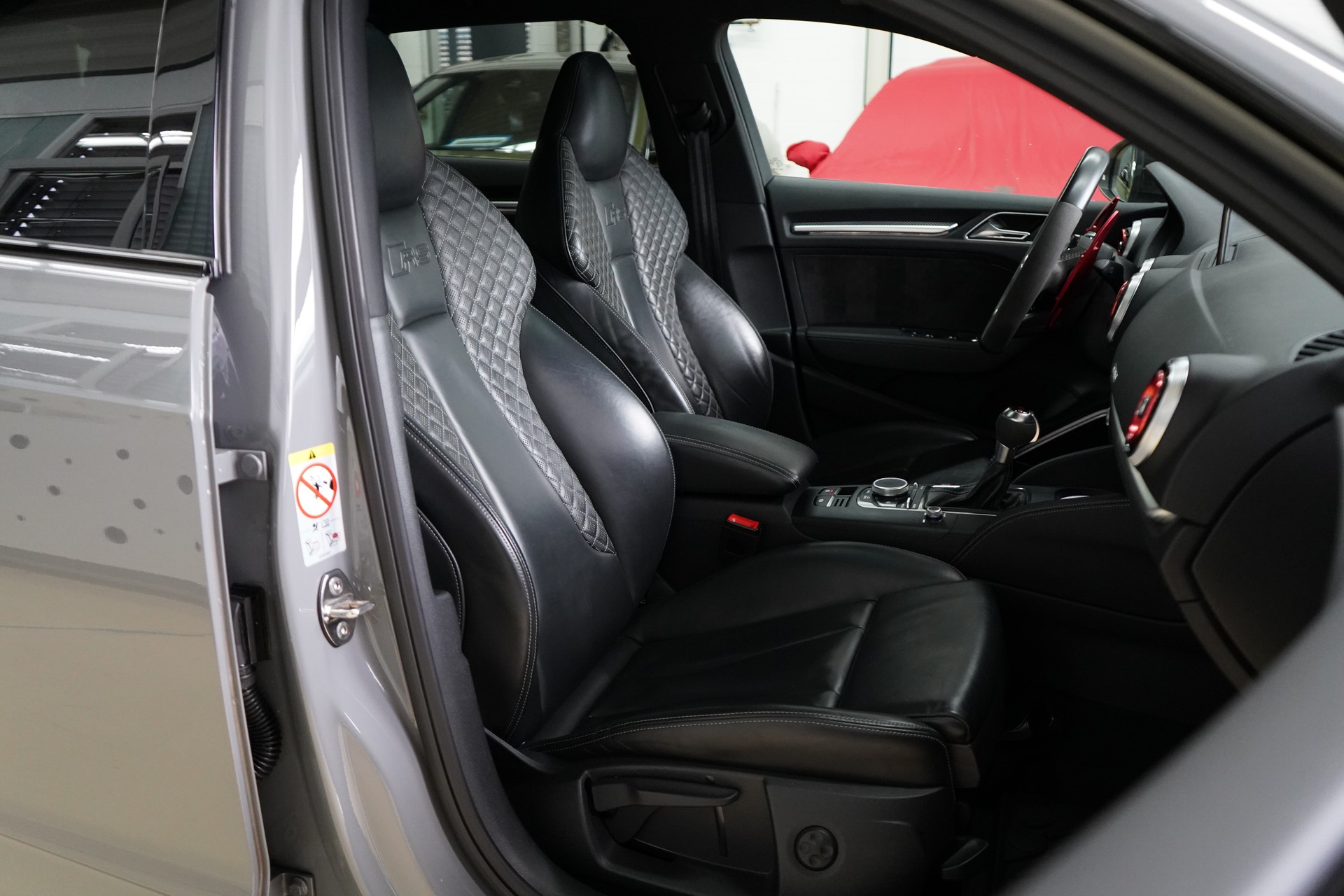 AUDI RS3 Sportback 2.5 TSI quattro S-tronic - 32