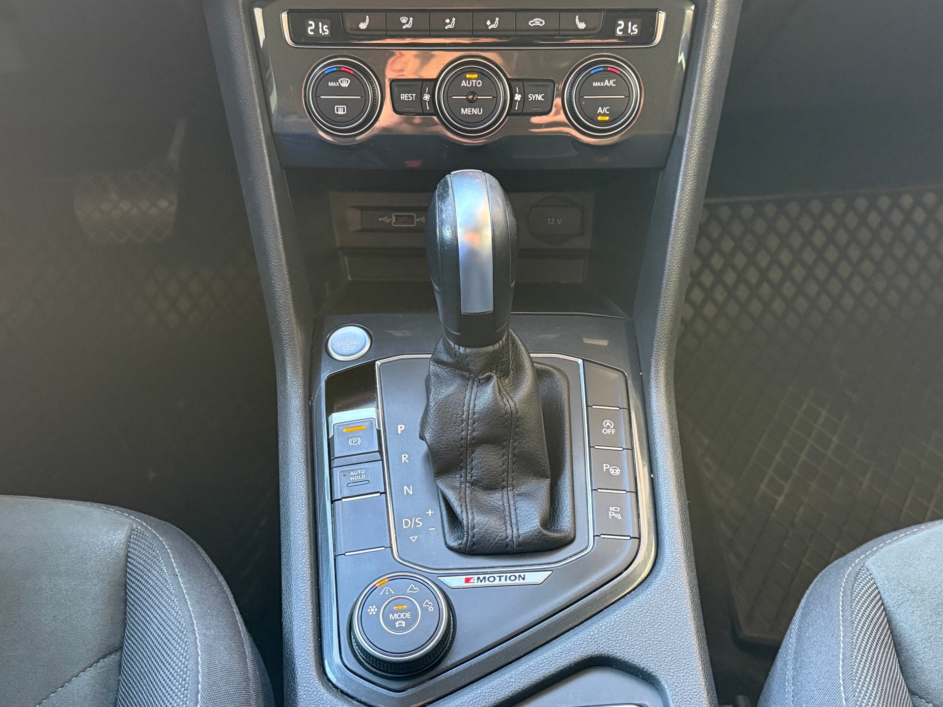 VW Tiguan 2.0TSI Highline 4Motion DSG - 17