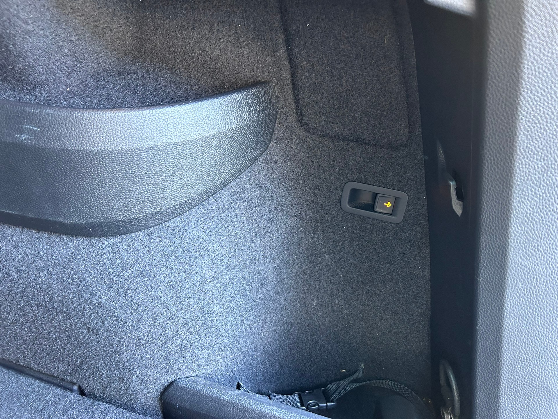 SKODA Karoq 2.0 TSI SportLine 4x4 DSG - 14