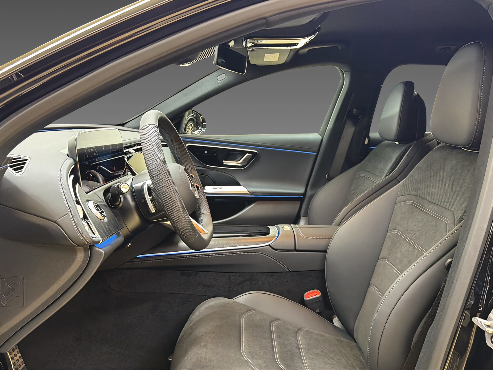 MERCEDES-BENZ E 220 d 4Matic T-Modell - 13