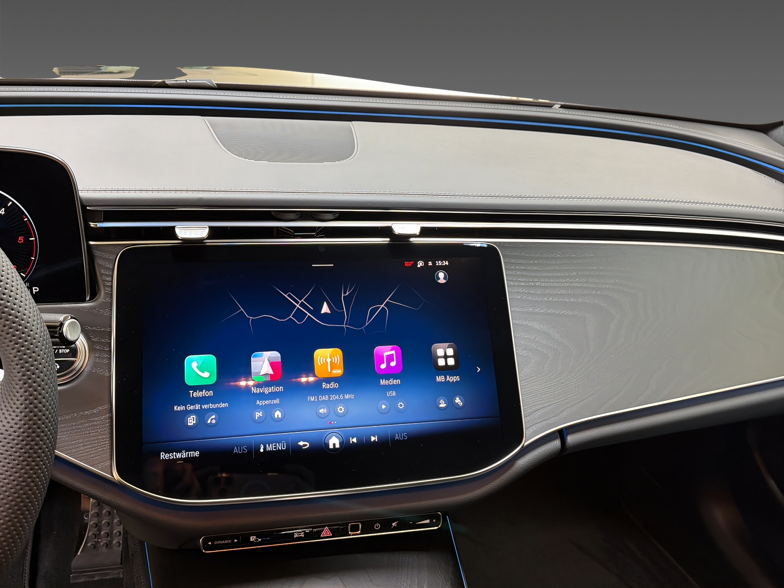 MERCEDES-BENZ E 220 d 4Matic T-Modell - 14