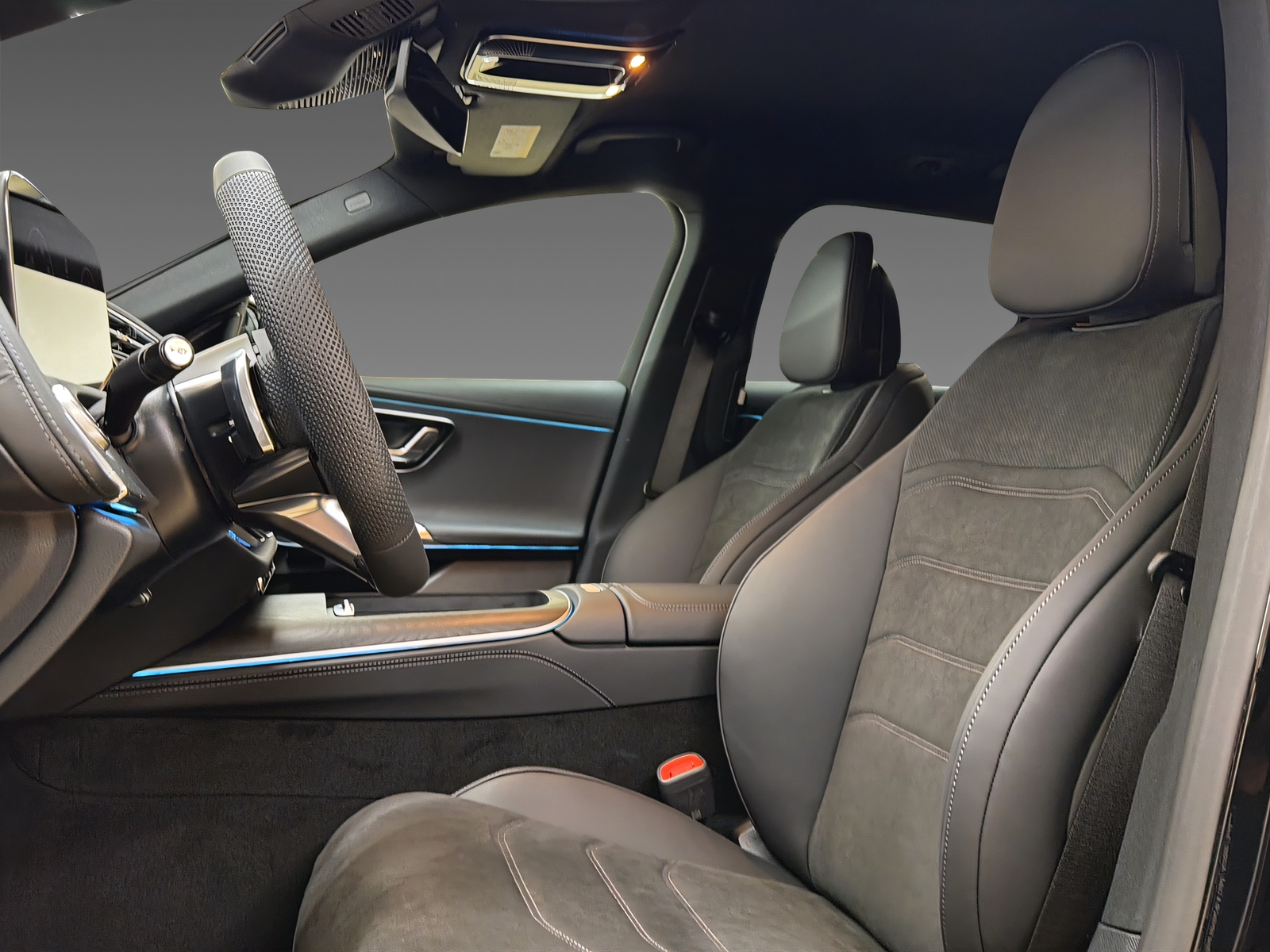 MERCEDES-BENZ E 220 d 4Matic T-Modell - 9