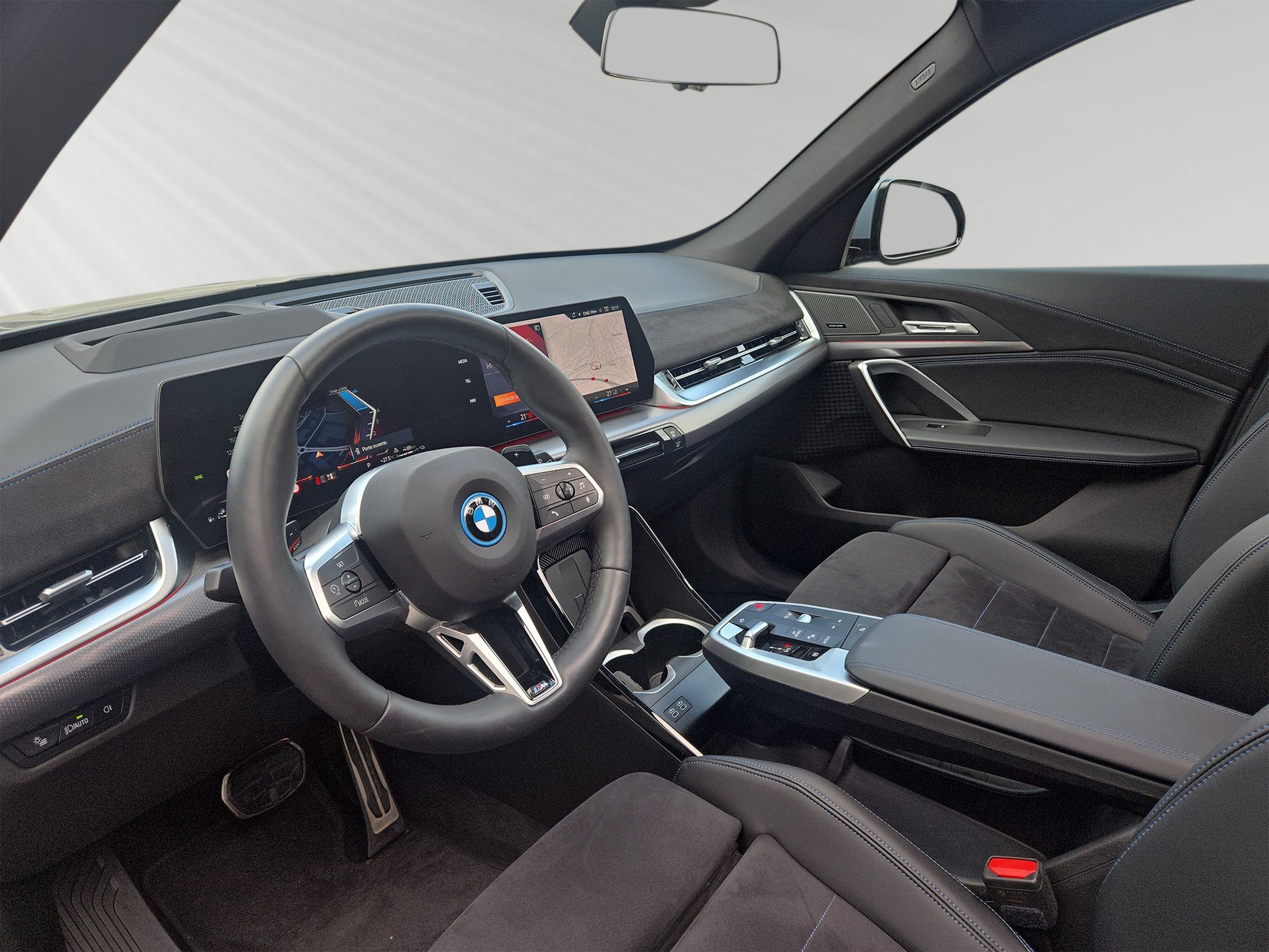 BMW X1 xDrive 30e M Sport Pro - 4
