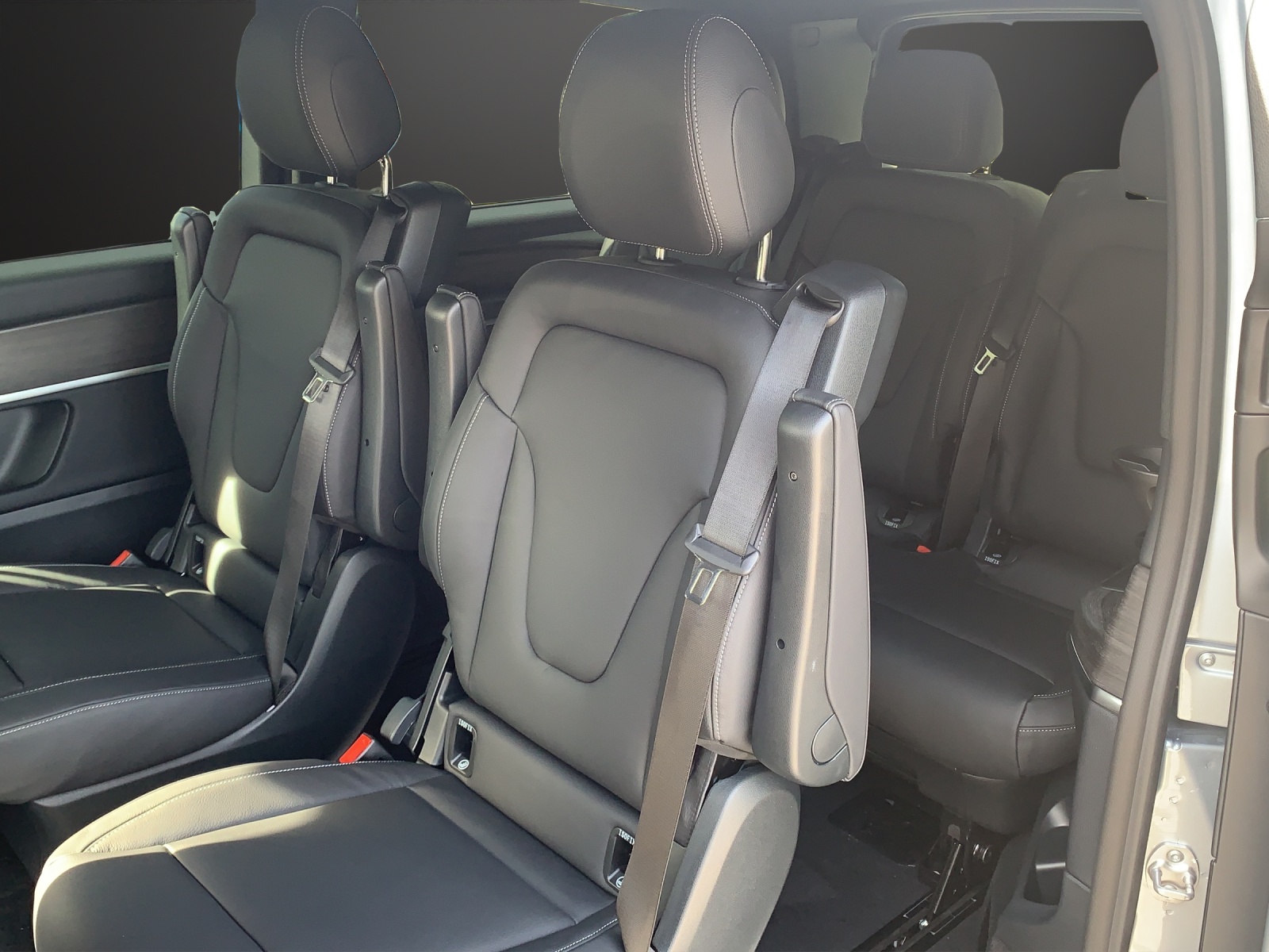 MERCEDES-BENZ EQV 300 lang - 4