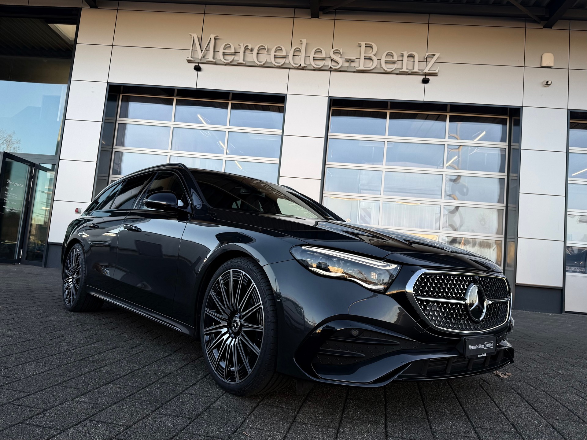 MERCEDES-BENZ E 220 d AMG Line T 4Matic 9G-Tronic