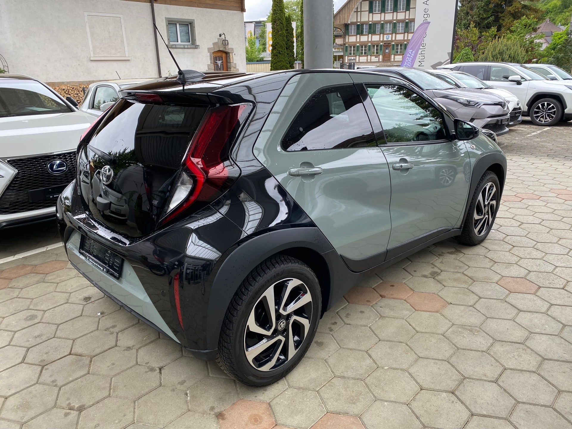 TOYOTA Aygo X 1.0 VVT-i Trend CVT - 3