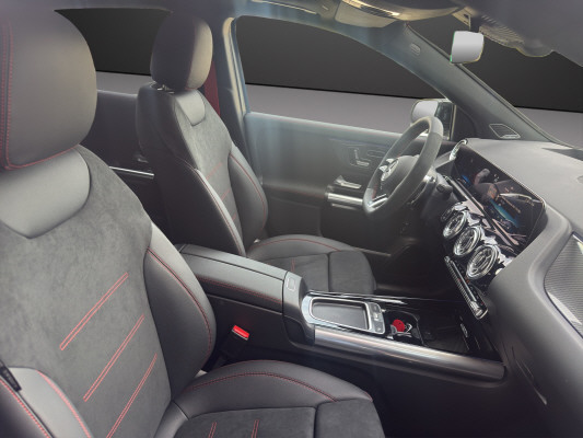 MERCEDES-BENZ GLA AMG 45 S 4M+8G-DCT - 9