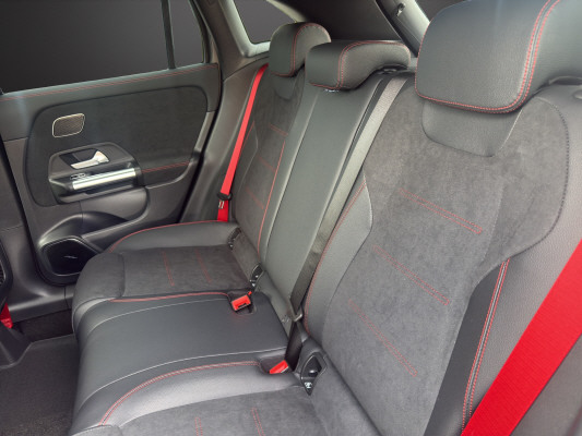 MERCEDES-BENZ GLA AMG 45 S 4M+8G-DCT - 10
