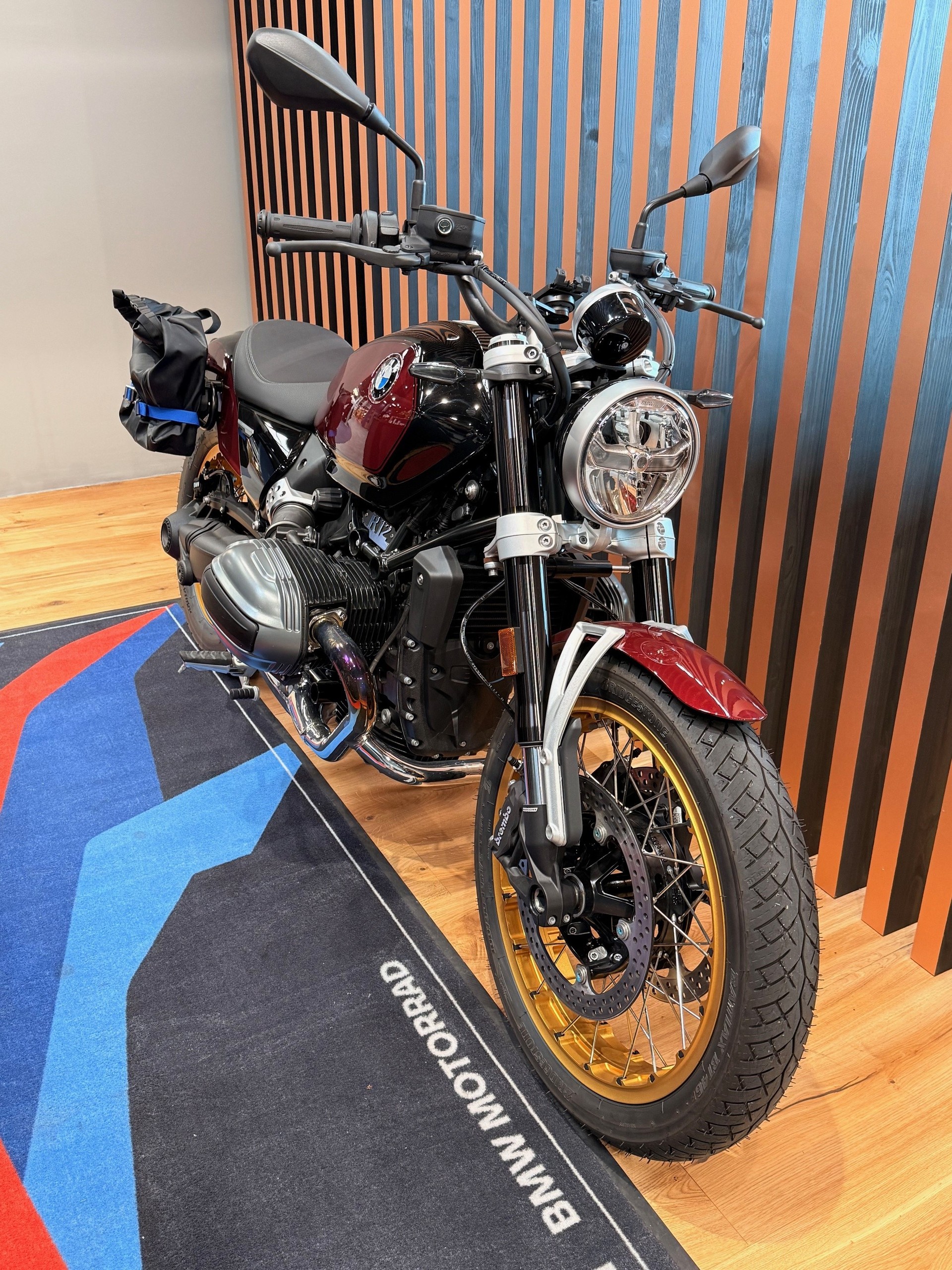 BMW R 12 - 5
