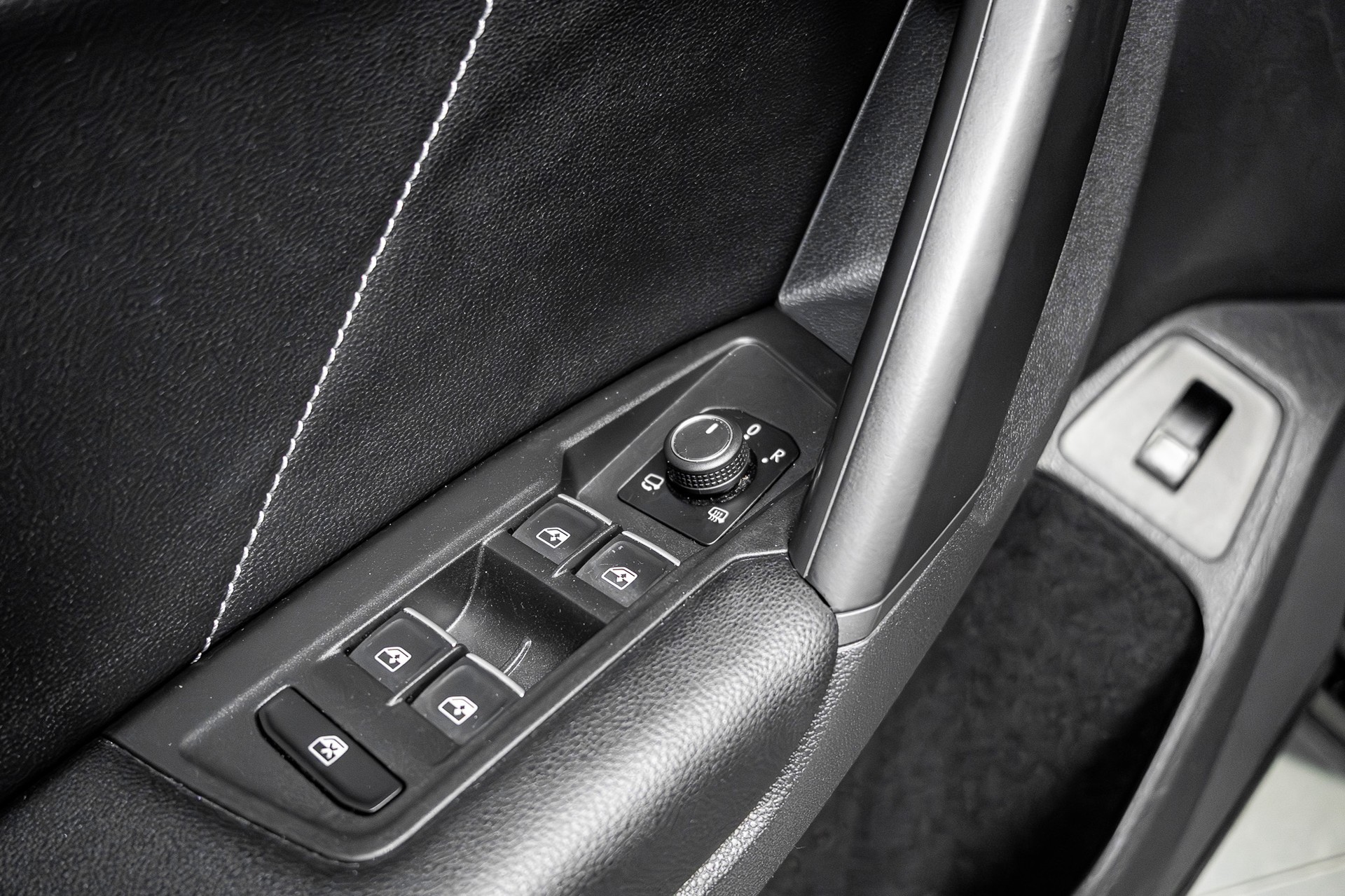 VW Tiguan 2.0TSI Highline 4Motion DSG R-Line - 20