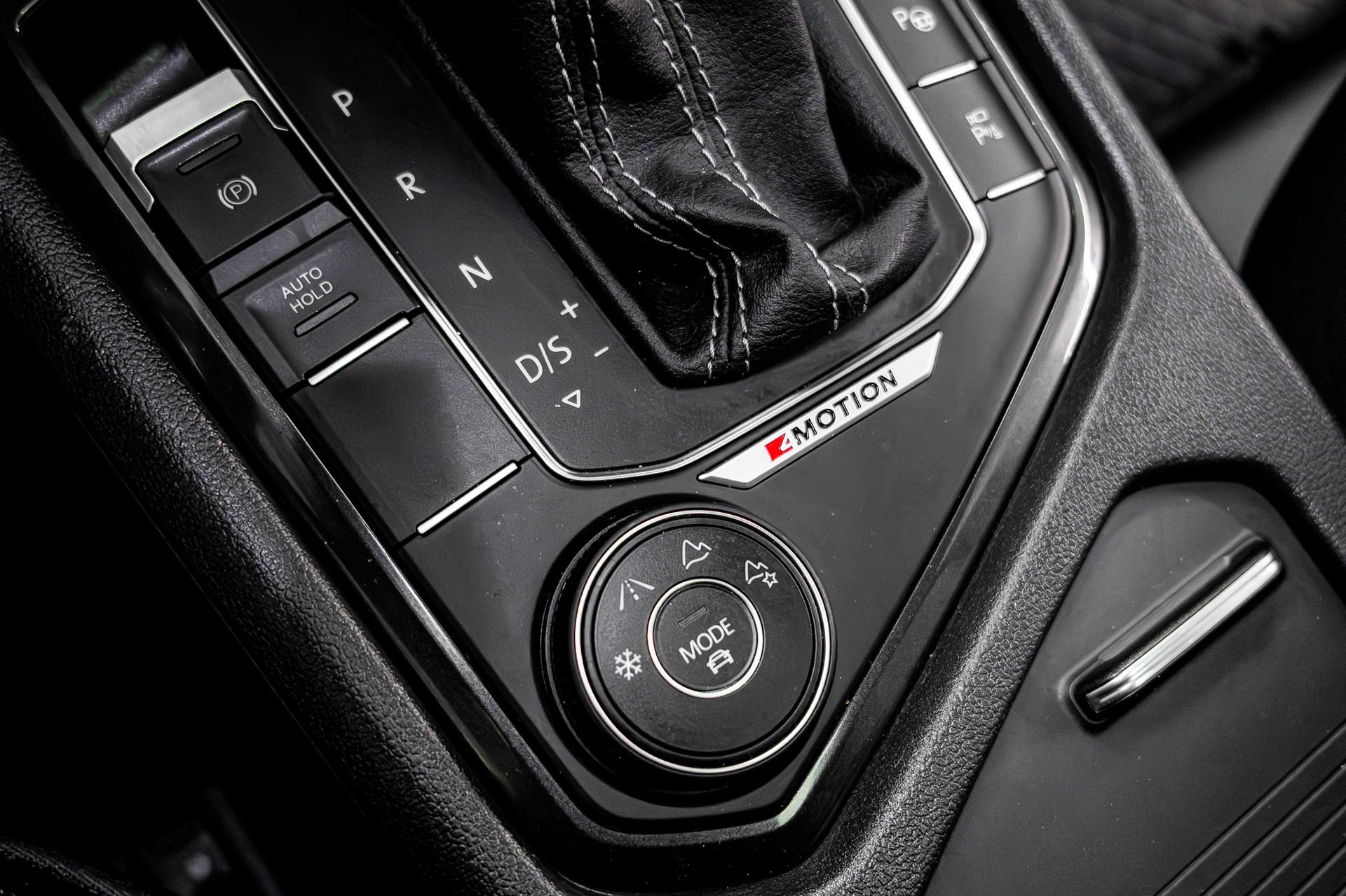 VW Tiguan 2.0TSI Highline 4Motion DSG R-Line - 17