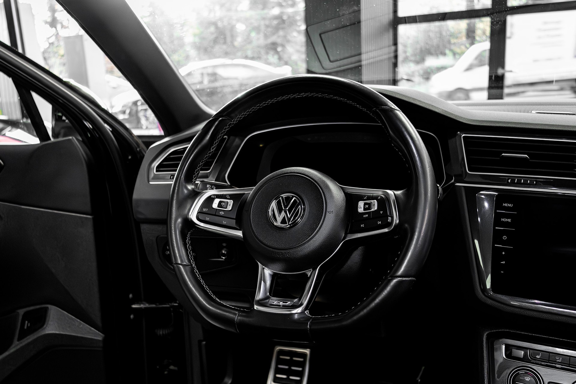 VW Tiguan 2.0TSI Highline 4Motion DSG R-Line - 7