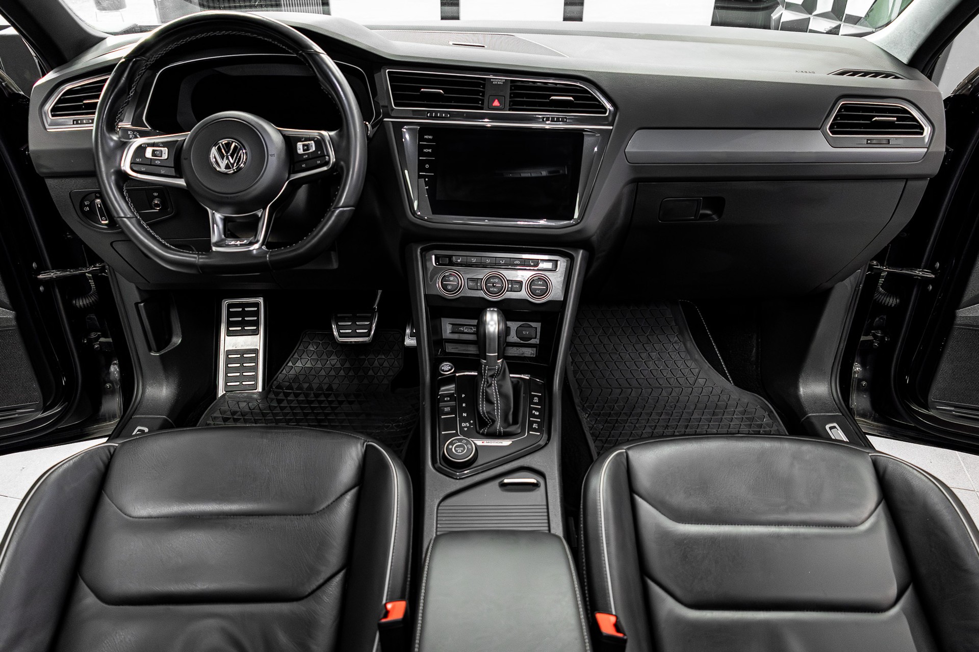 VW Tiguan 2.0TSI Highline 4Motion DSG R-Line - 6