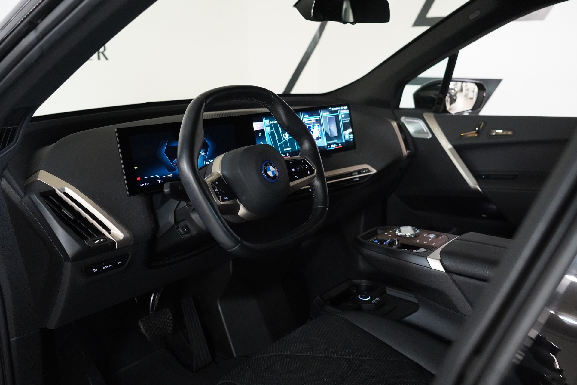 BMW iX M60 - 25