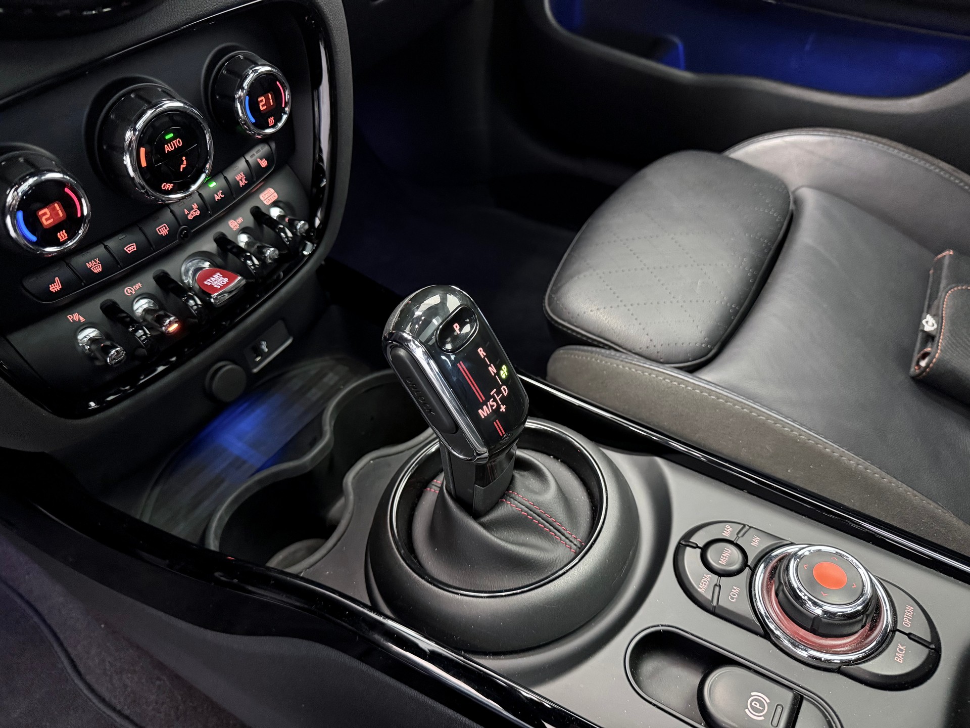 MINI Clubman Cooper John Cooper Works ALL4 Steptronic - 23