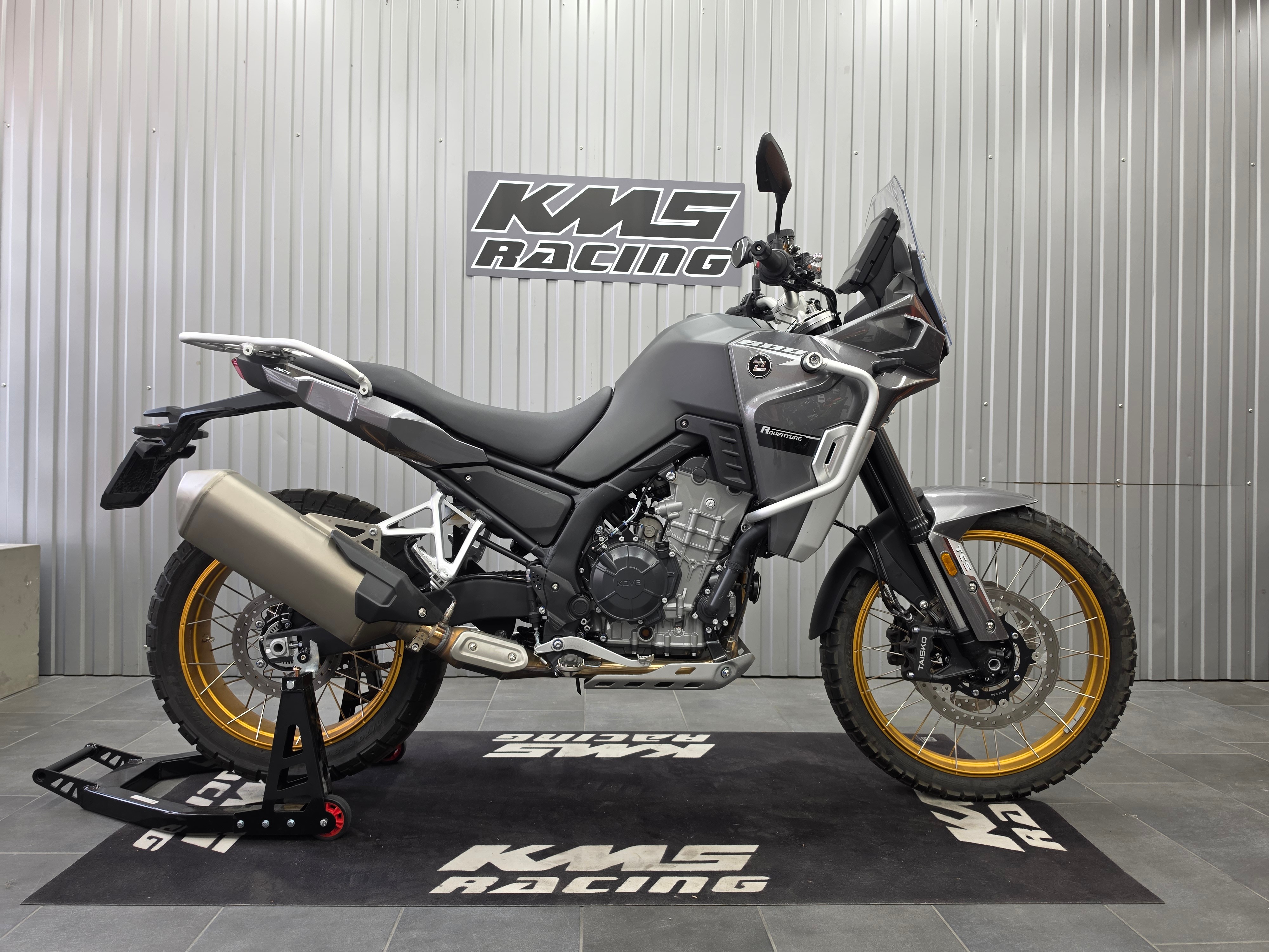 KOVE 800