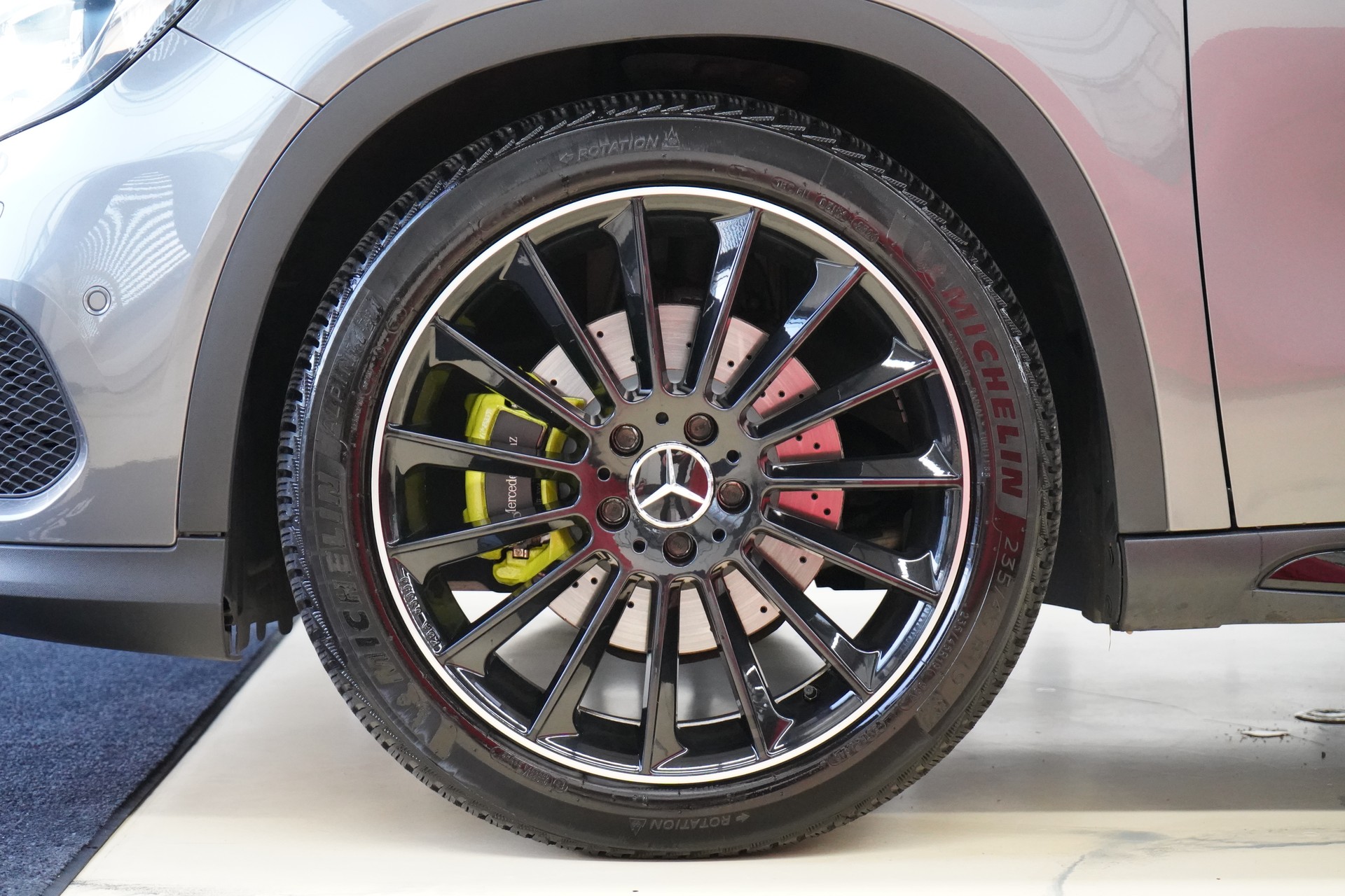 MERCEDES-BENZ GLA 250 AMG Line 4Matic 7G-DCT - 11