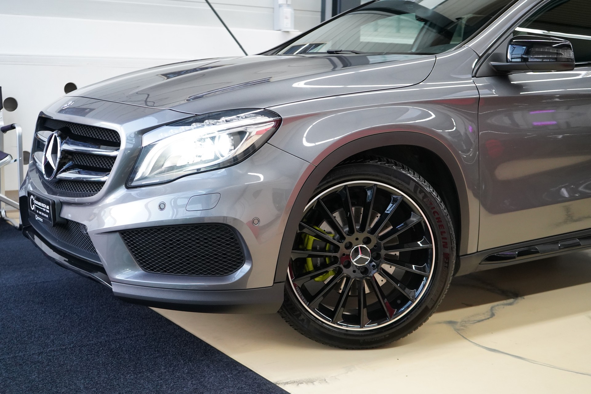 MERCEDES-BENZ GLA 250 AMG Line 4Matic 7G-DCT - 4