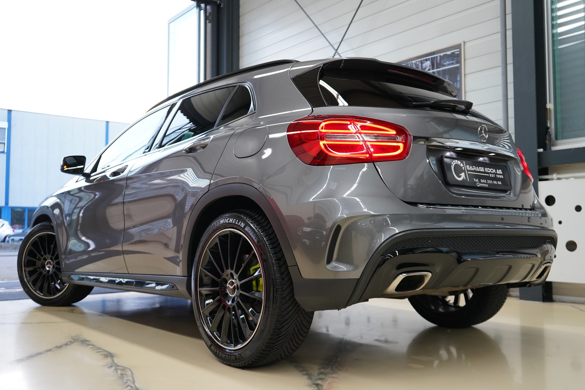 MERCEDES-BENZ GLA 250 AMG Line 4Matic 7G-DCT - 6