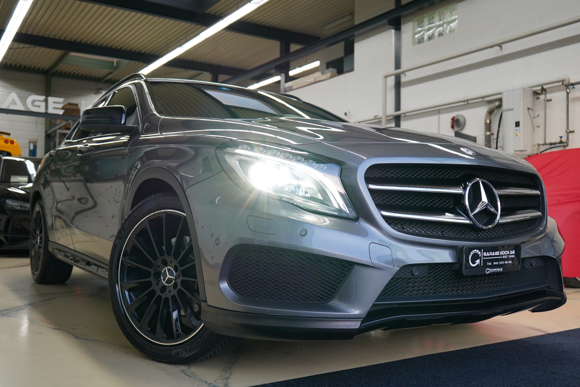 MERCEDES-BENZ GLA 250 AMG Line 4Matic 7G-DCT - 10