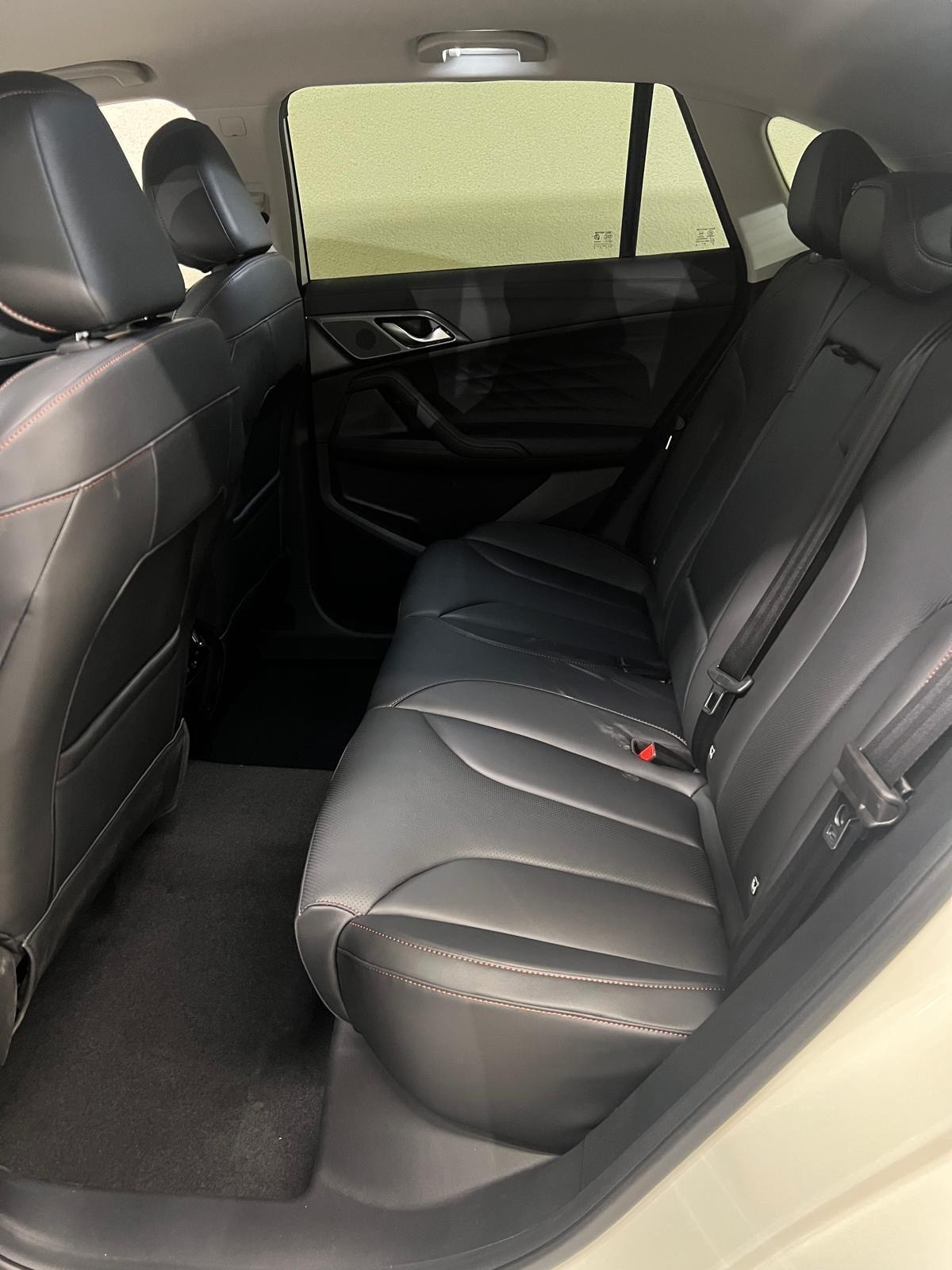 MG HS 1.5 T PHEV Luxury - 12