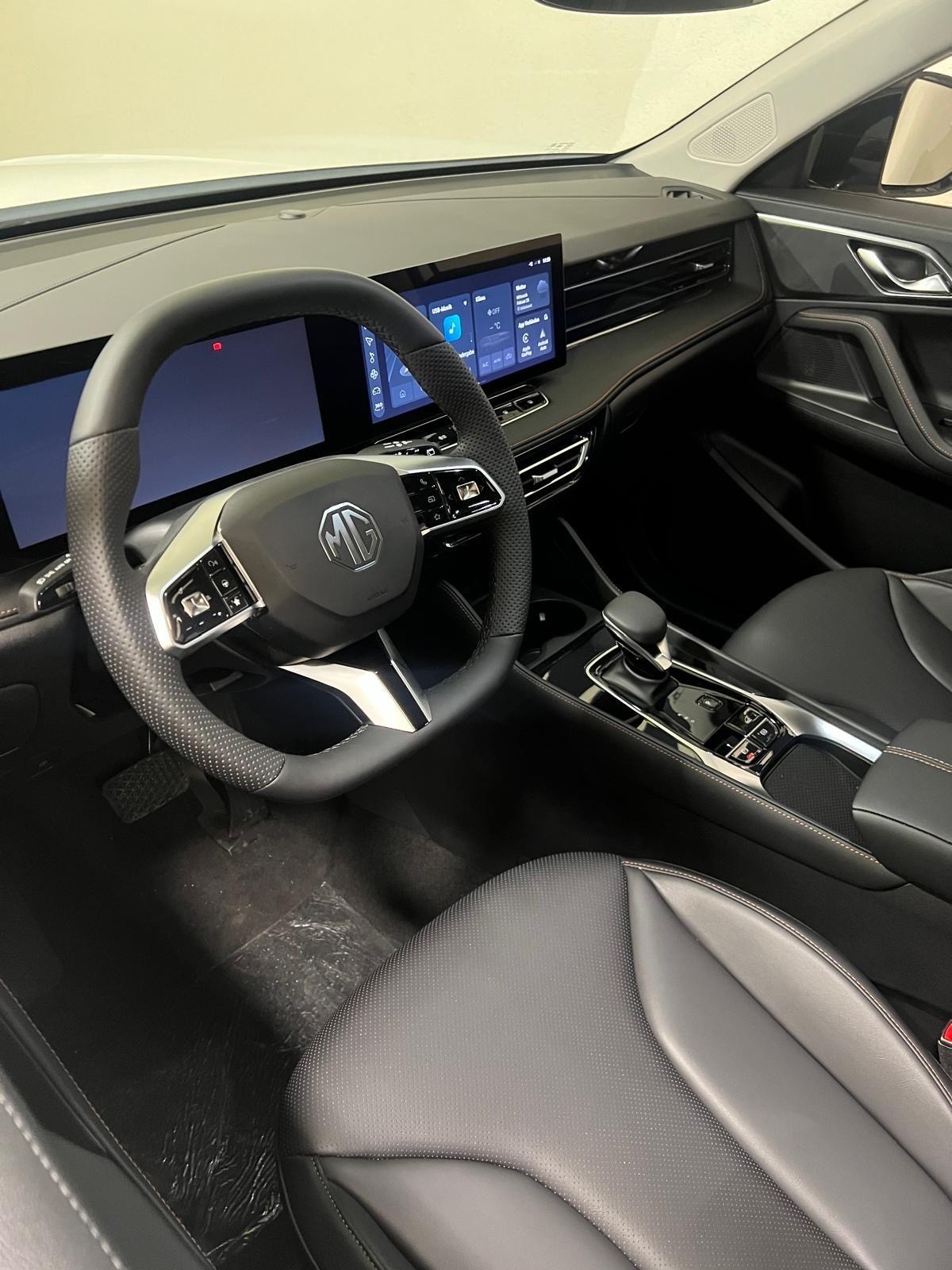 MG HS 1.5 T PHEV Luxury - 9