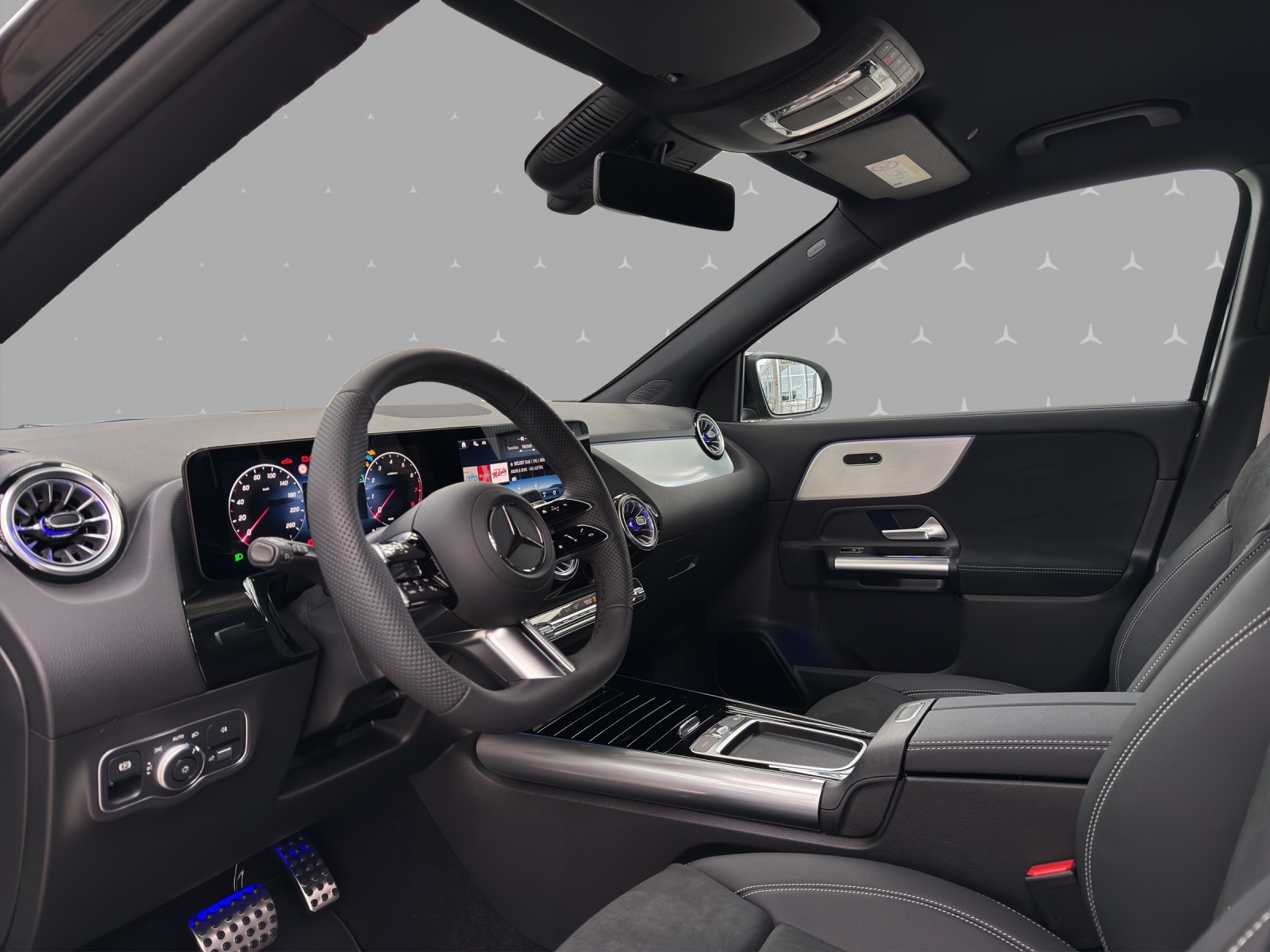 MERCEDES-BENZ GLA 200 - AMG / DISTRONIC / 360 Grad Kamera / Soundsystem - 10