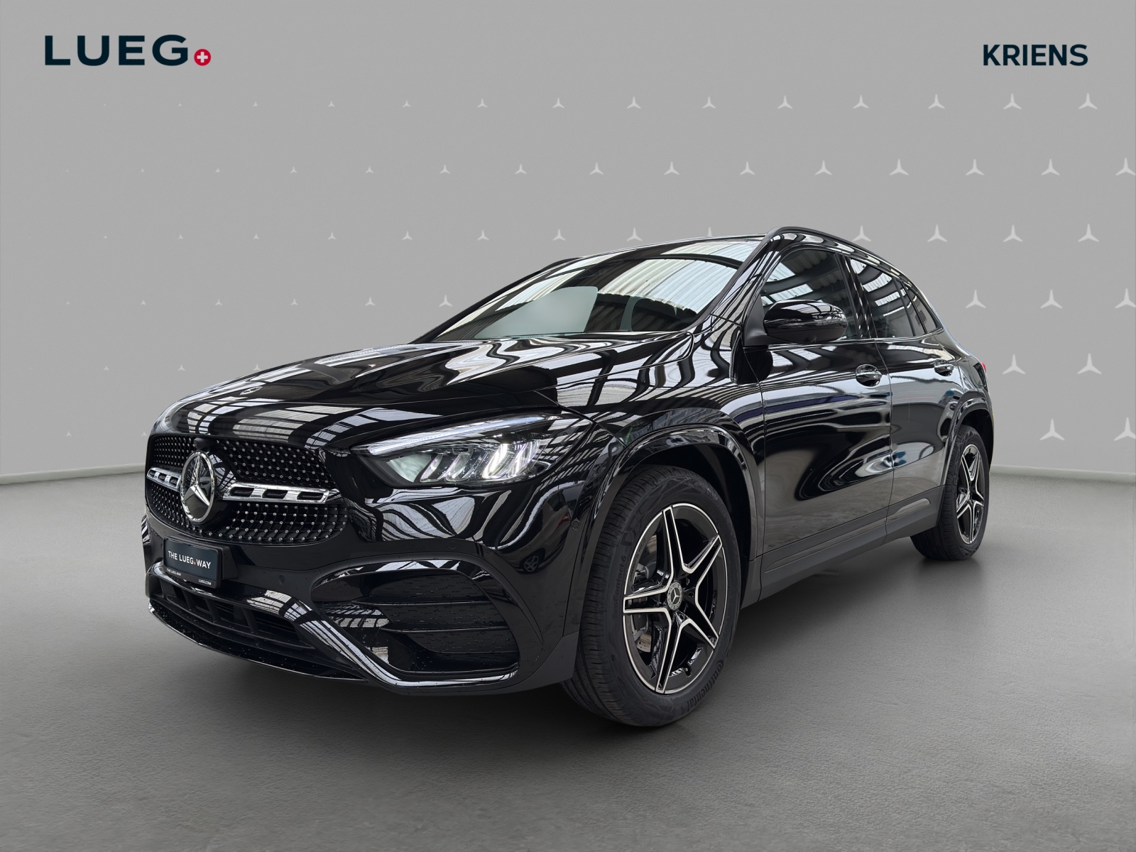 MERCEDES-BENZ GLA 200 - AMG / DISTRONIC / 360 Grad Kamera / Soundsystem