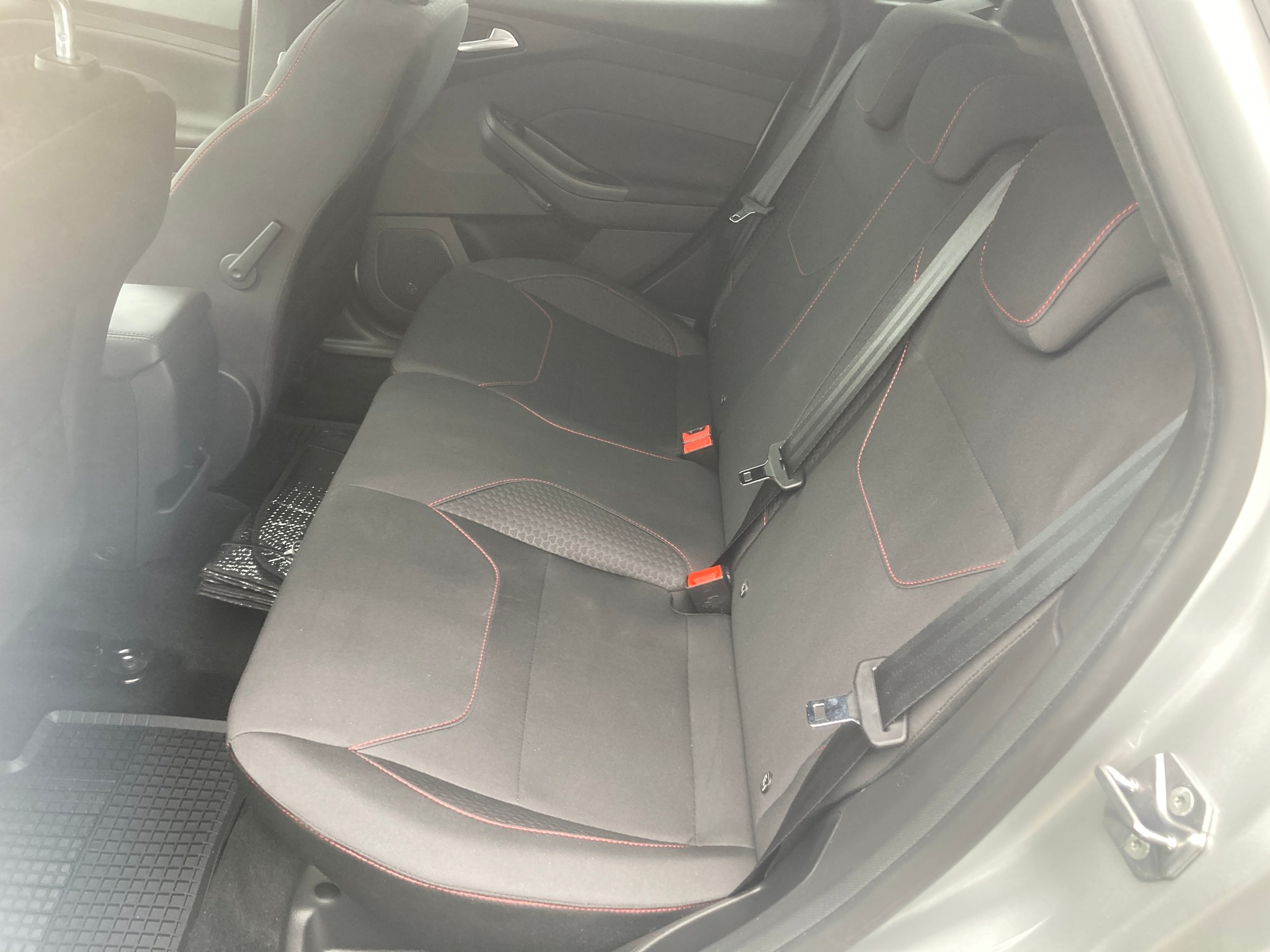 FORD Focus 1.5 SCTi ST Line - 11