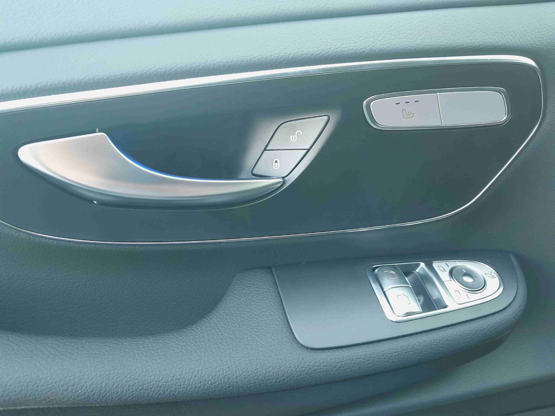 MERCEDES-BENZ V 250d Trend L 4x4 - 13