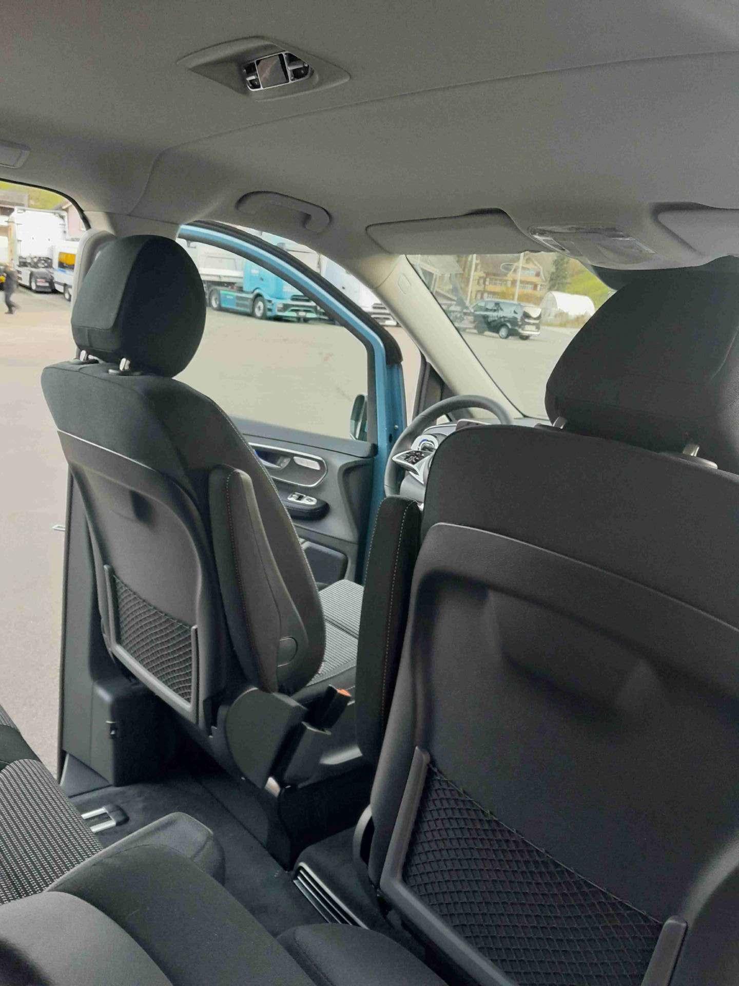 MERCEDES-BENZ V 250d Trend L 4x4 - 18