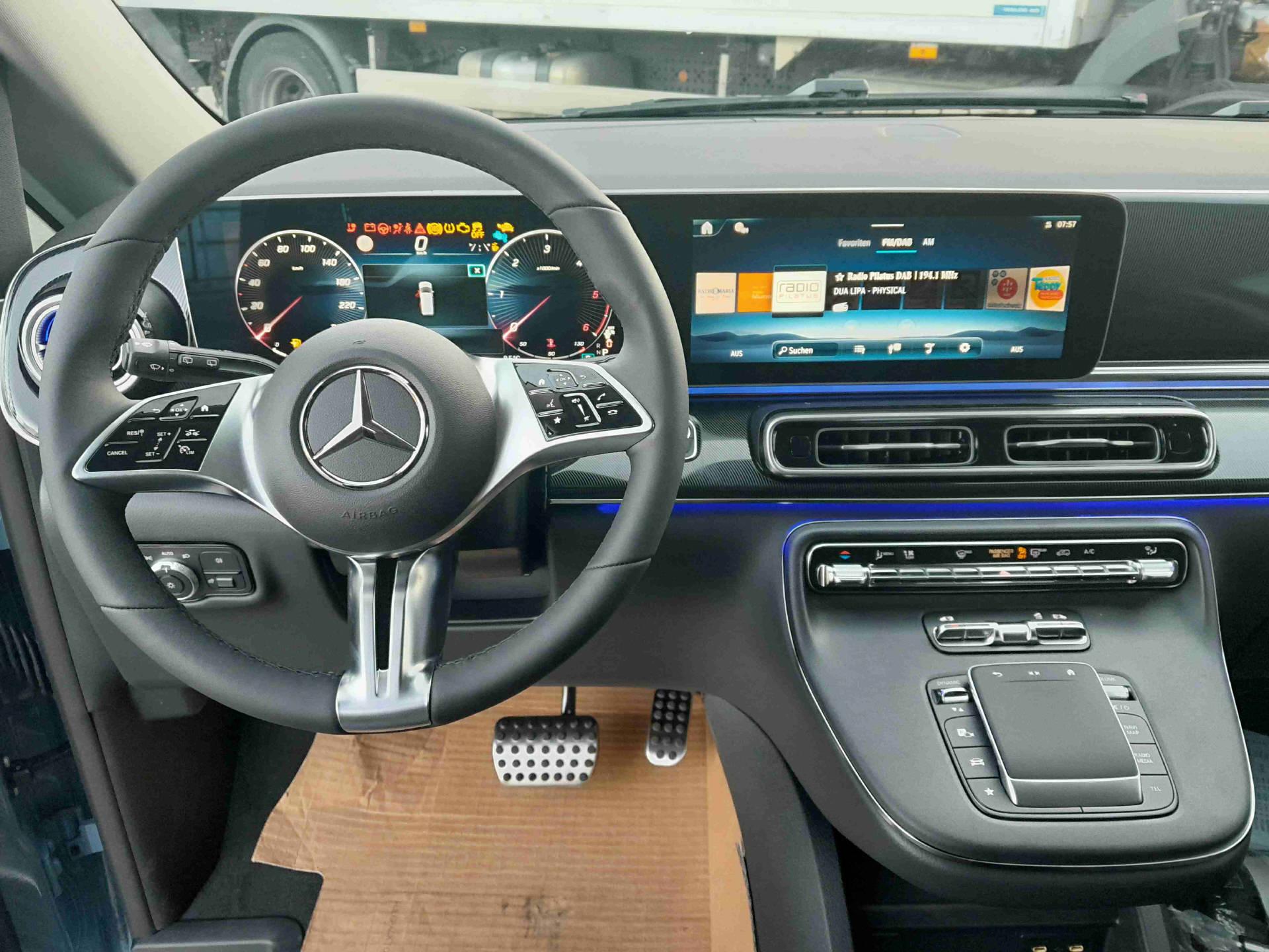 MERCEDES-BENZ V 250d Trend L 4x4 - 10