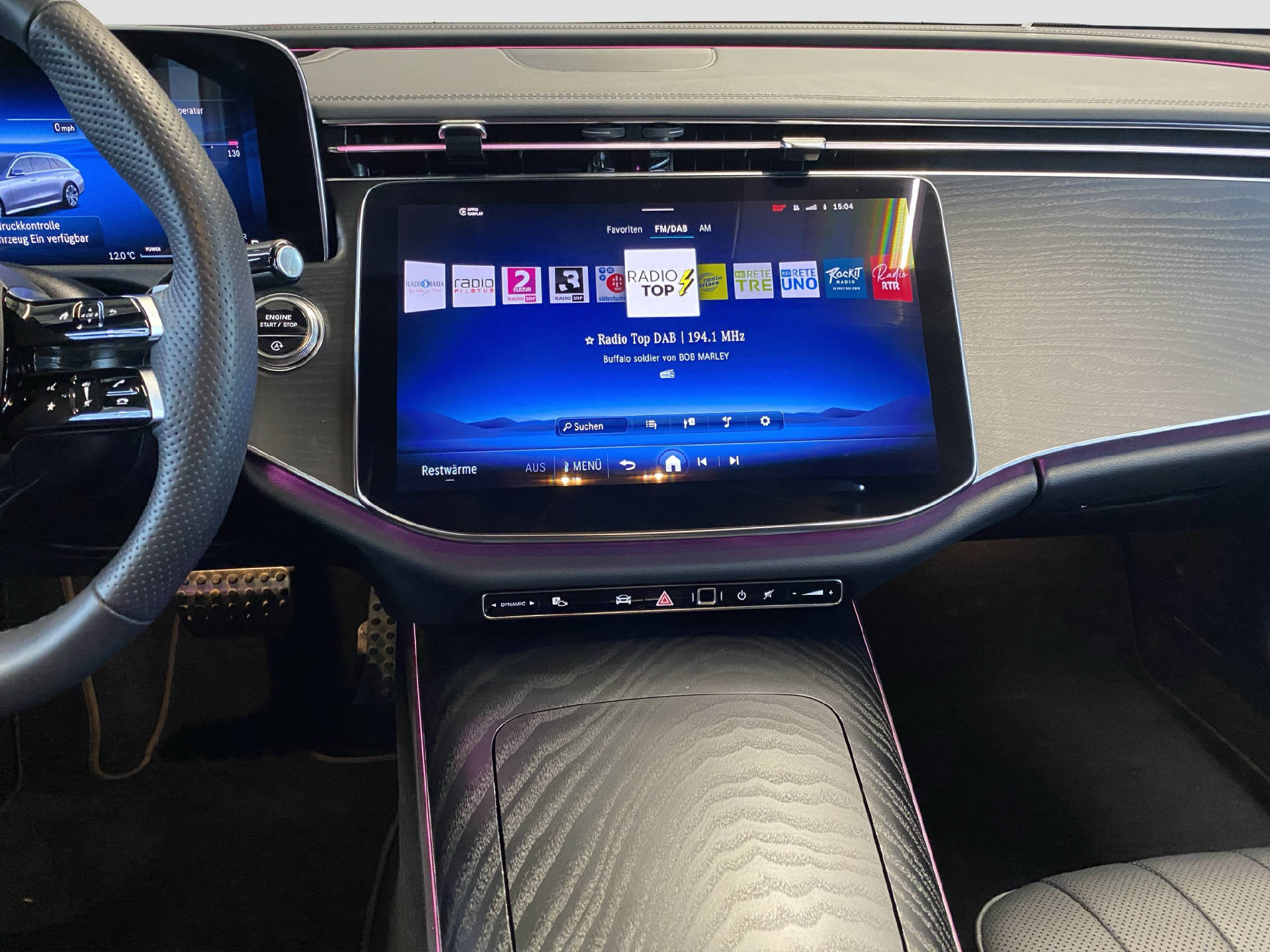 MERCEDES-BENZ E 200 AMG Line 4MATIC - 12