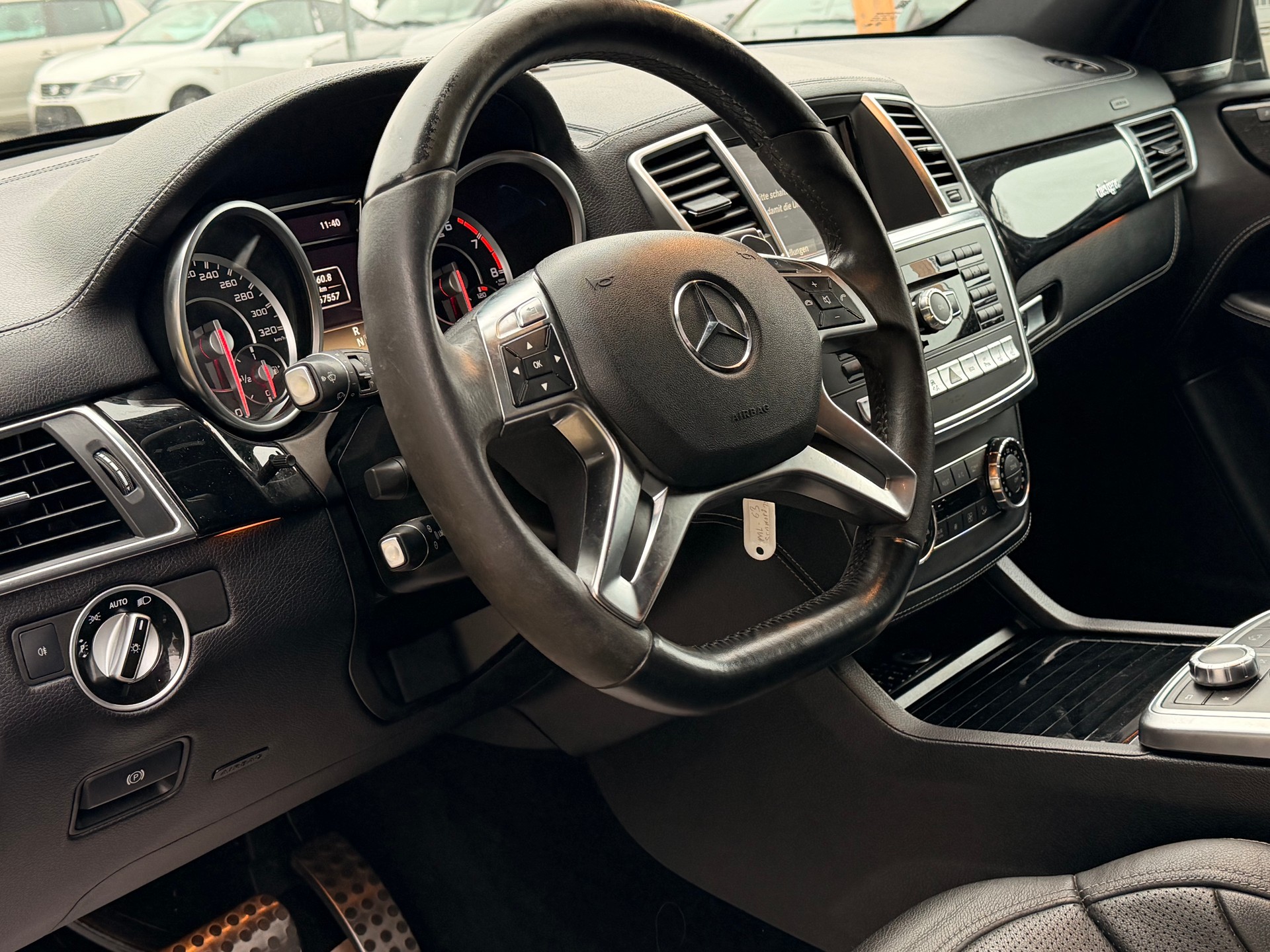 MERCEDES-BENZ ML 63 AMG Executive 4Matic Speedshift - 12