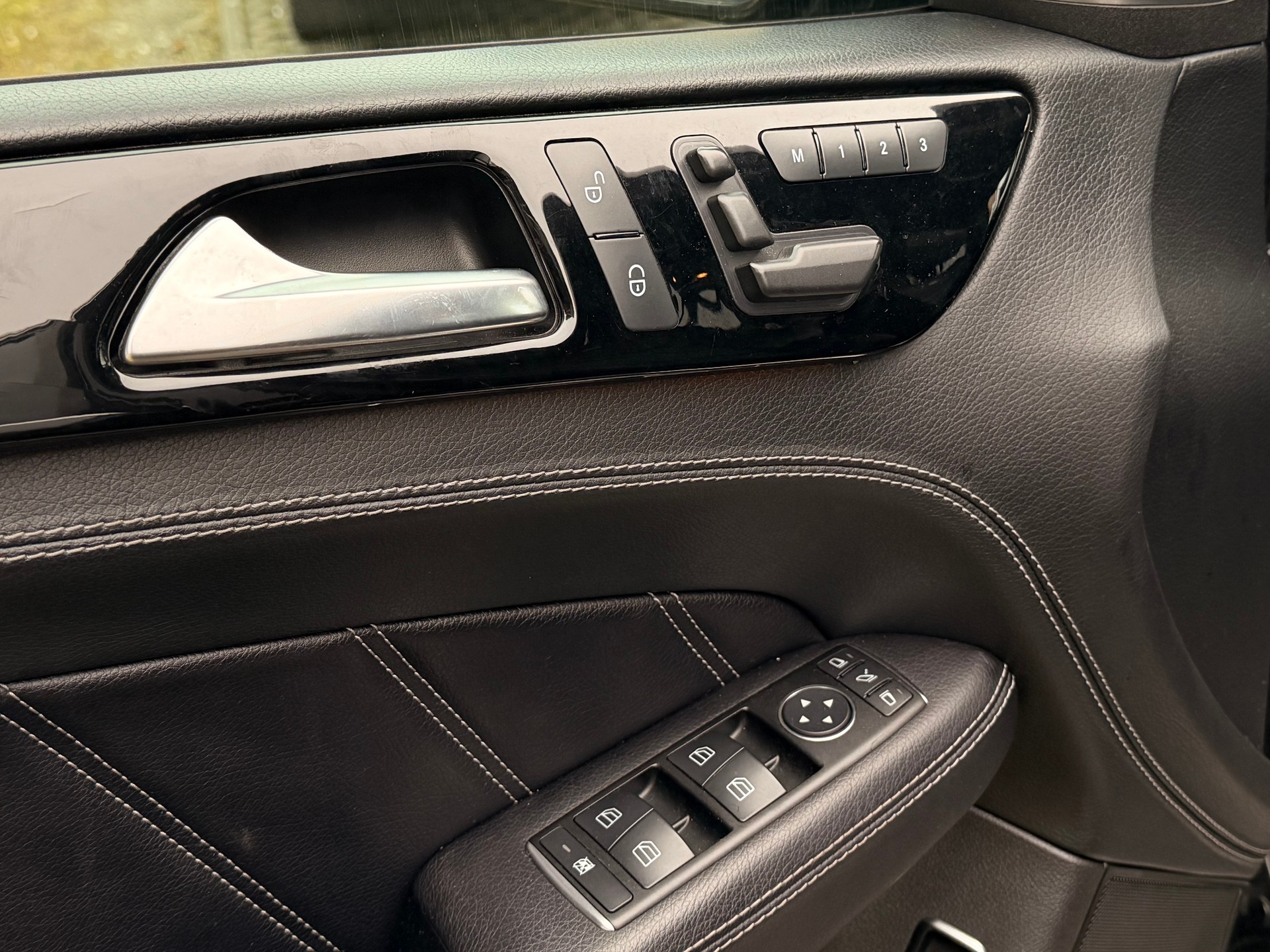 MERCEDES-BENZ ML 63 AMG Executive 4Matic Speedshift - 11