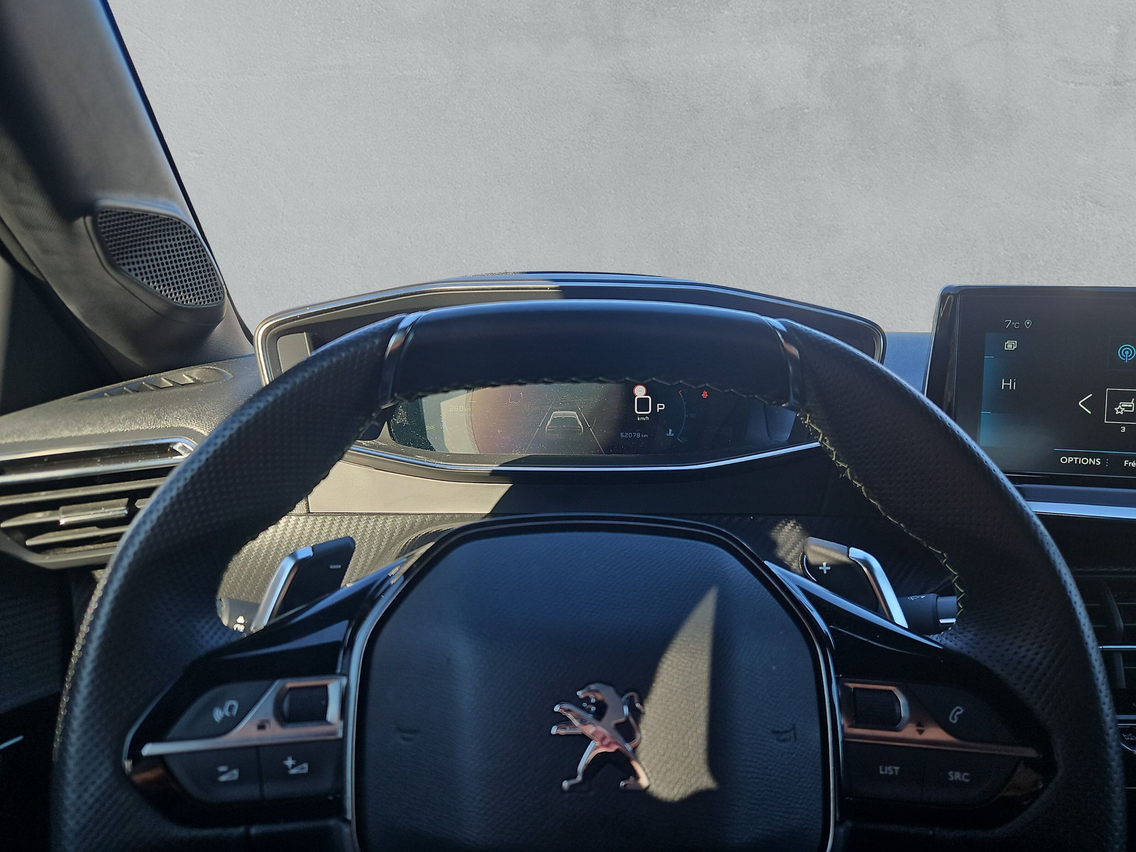 PEUGEOT 208 1.2 PureT GTPack EAT8 - 18