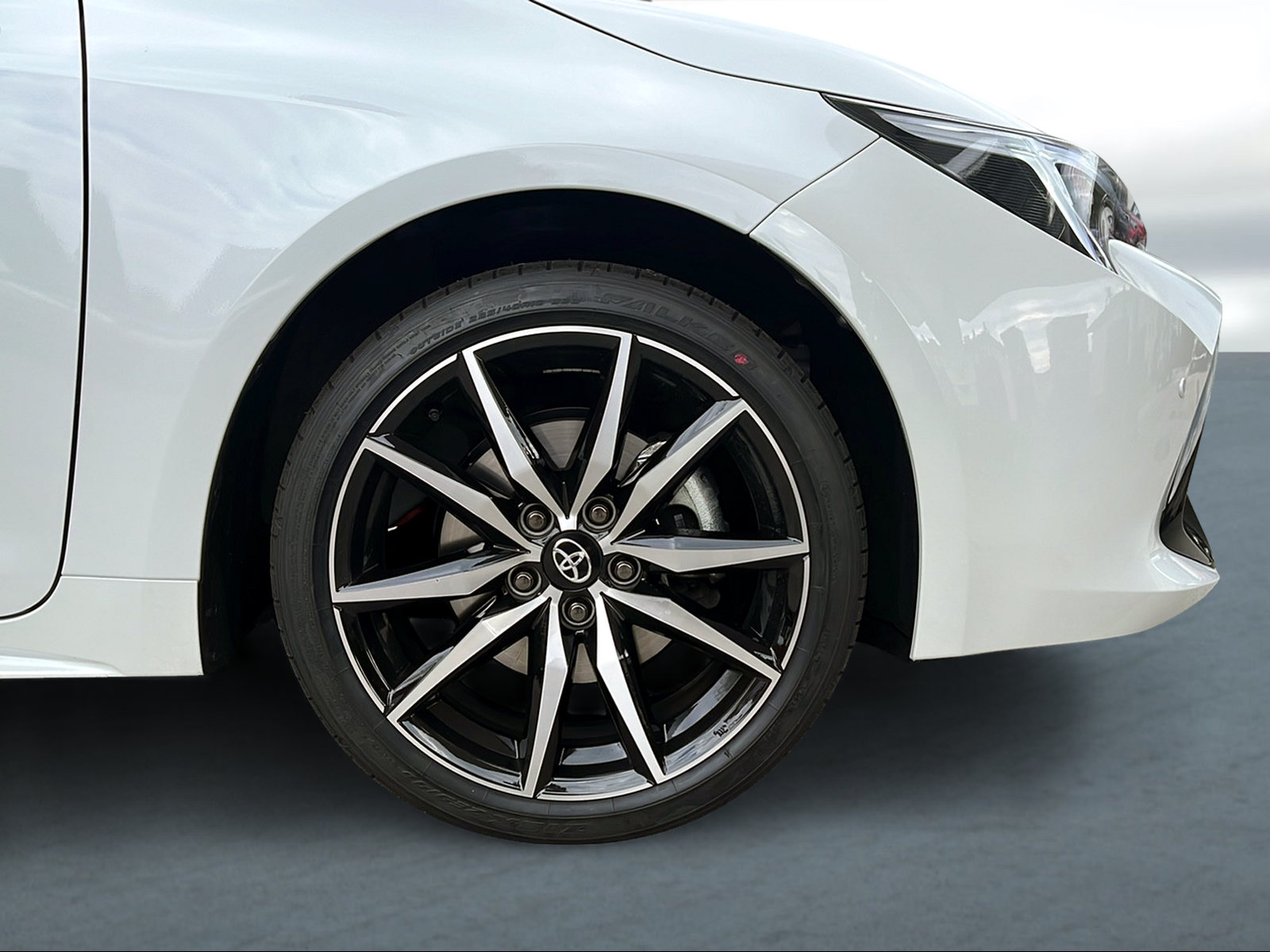 TOYOTA Corolla Touring Sports 2.0 HSD GR Sport e-CVT - 5