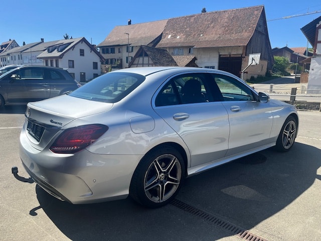 MERCEDES-BENZ C 220 d AMG Line 4matic - 3