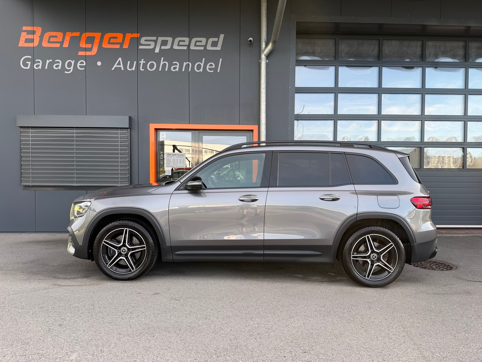 MERCEDES-BENZ GLB 250 4Matic AMG Line 8G-Tronic - 6