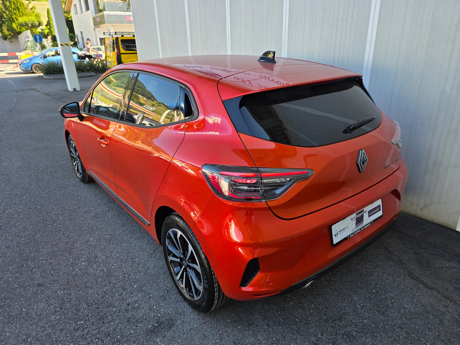 RENAULT Clio 1.0 Techno - 2