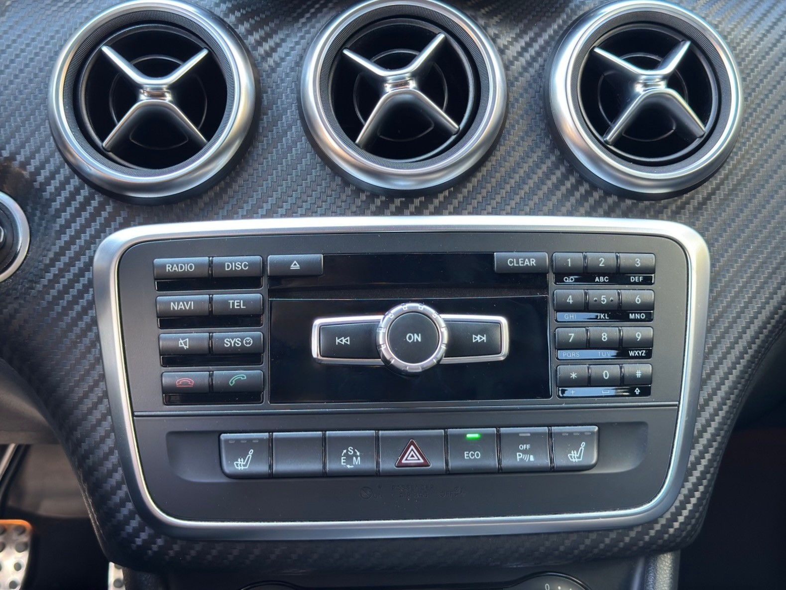 MERCEDES-BENZ A 180 AMG Line 7G-DCT - 16