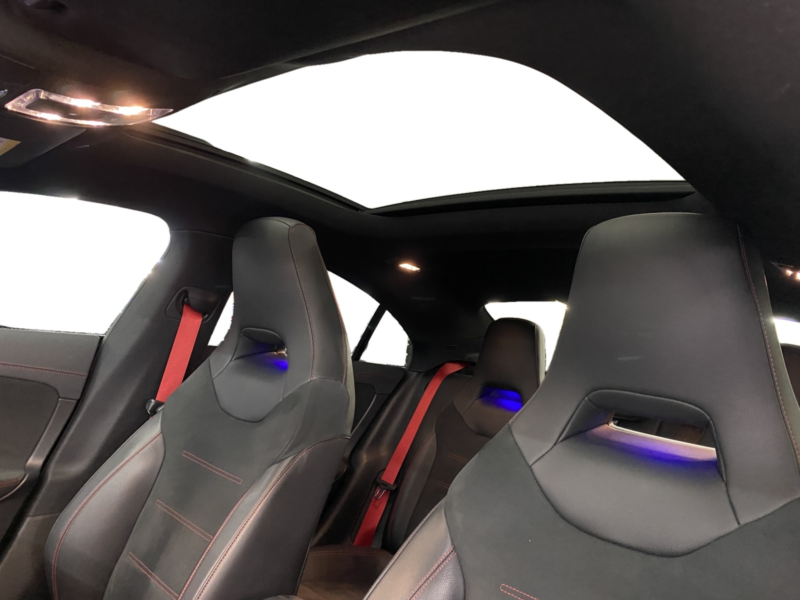 MERCEDES-BENZ CLA 35 AMG 4MATIC - 12