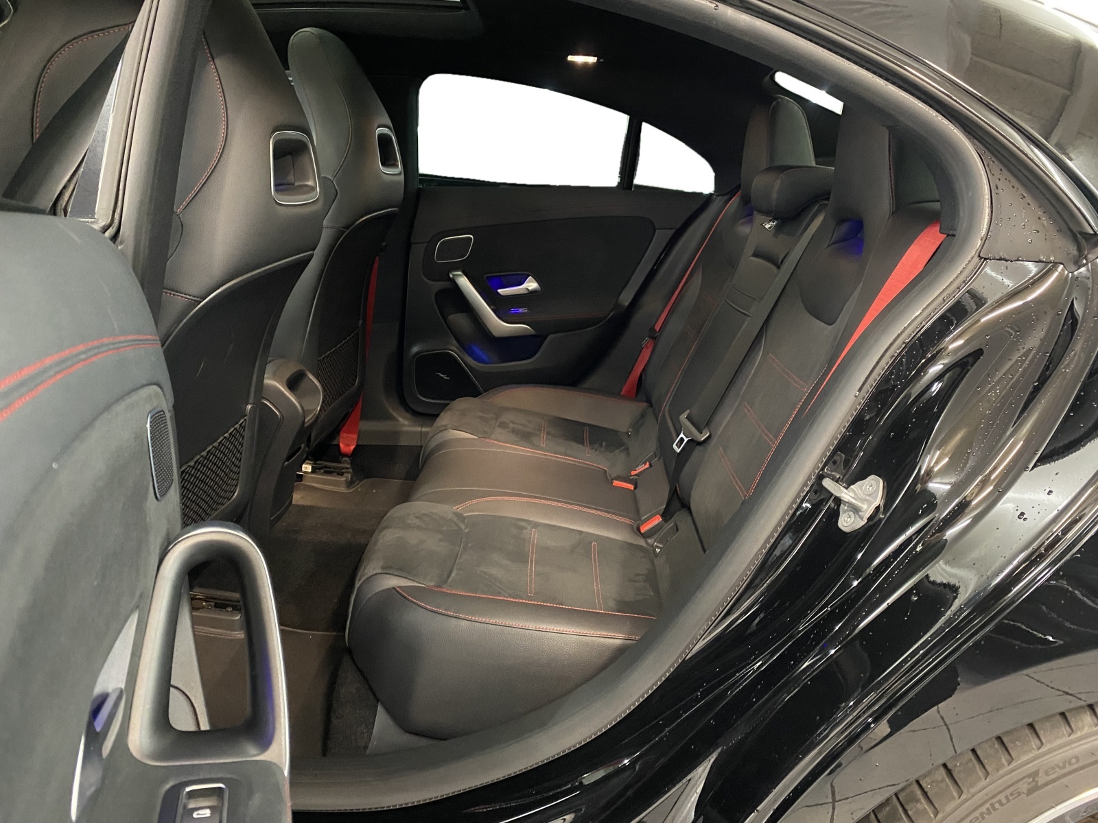 MERCEDES-BENZ CLA 35 AMG 4MATIC - 8