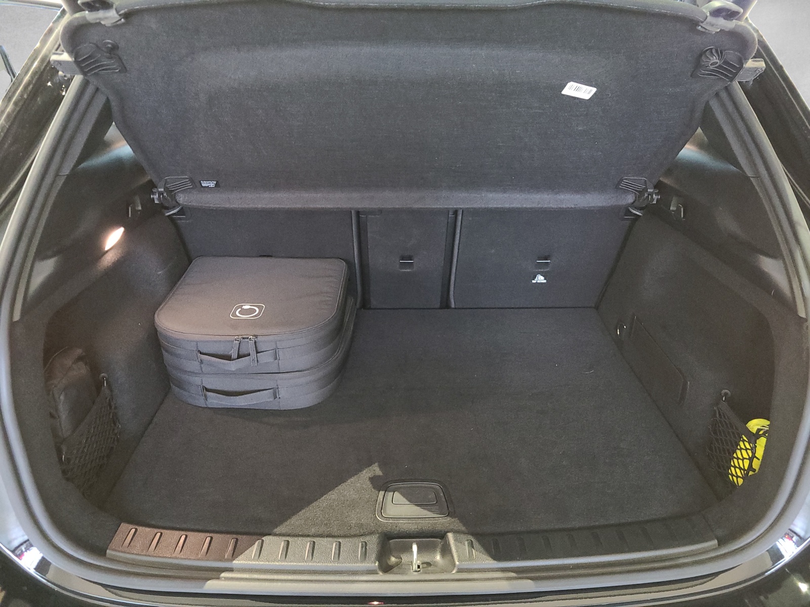 MERCEDES-BENZ EQA 350 AMG Line 4Matic - 14