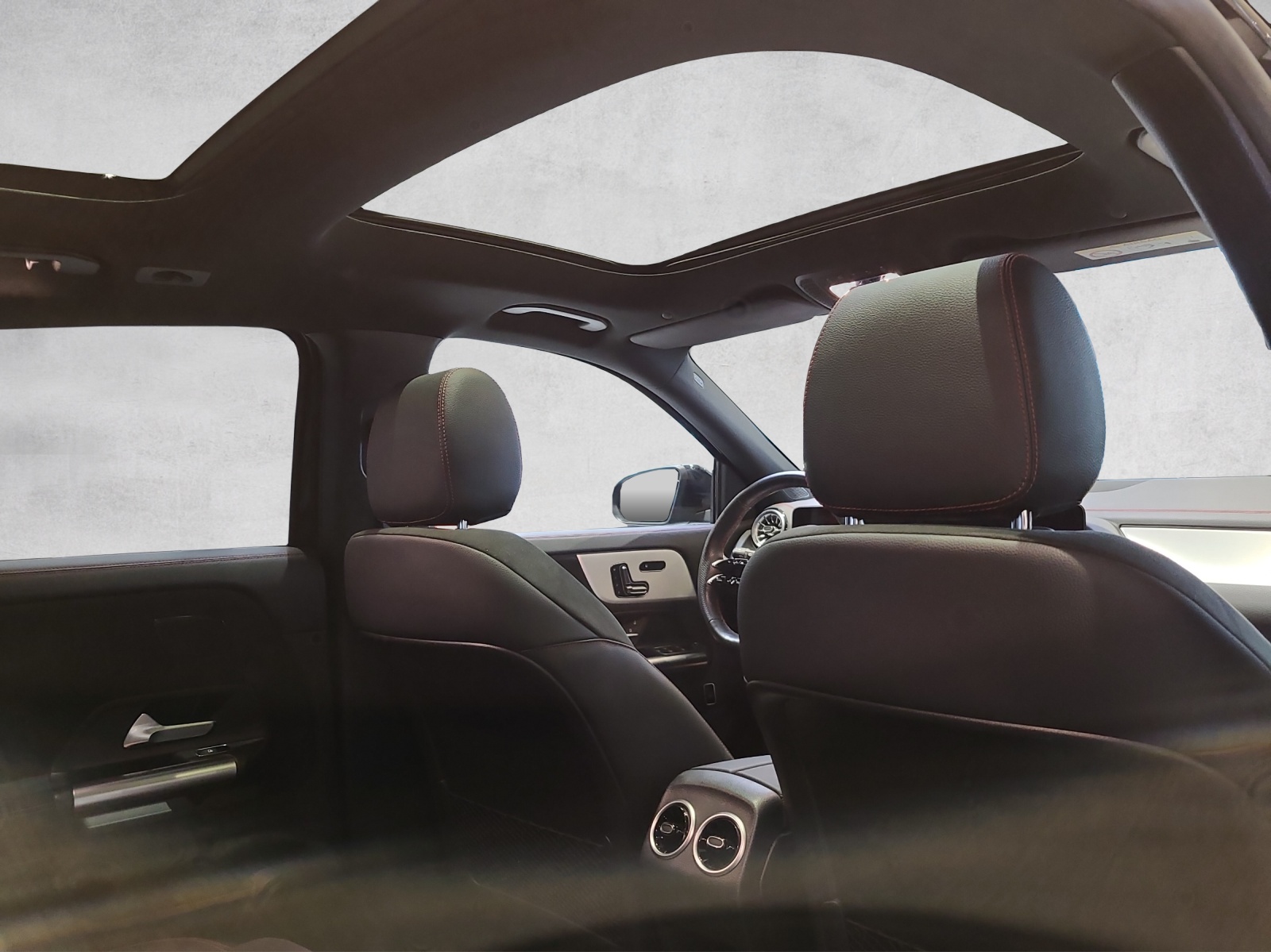 MERCEDES-BENZ EQA 350 AMG Line 4Matic - 15