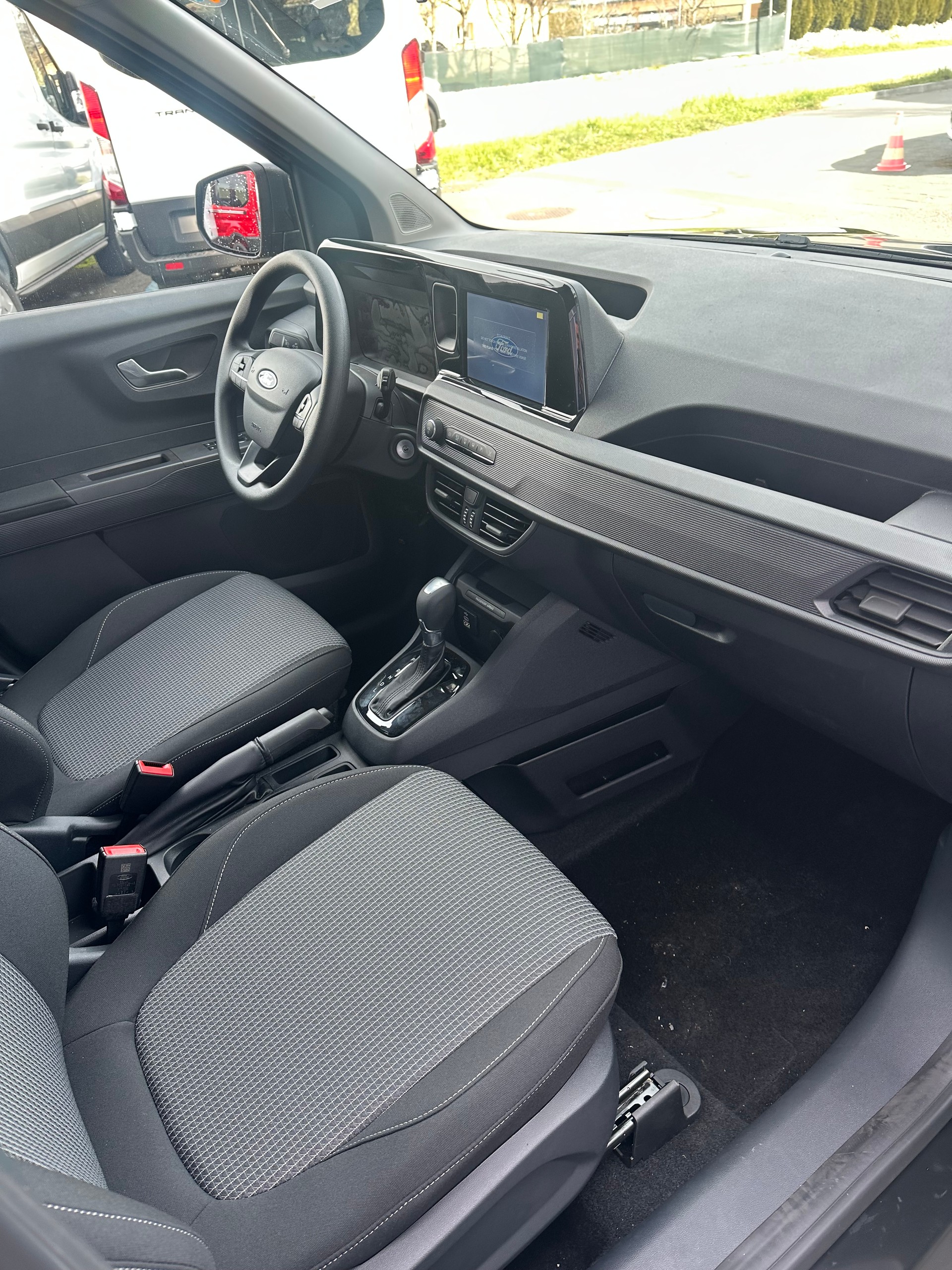 FORD Transit Courier dcab. van 1.0 Trend/125CV/Aut. - 14