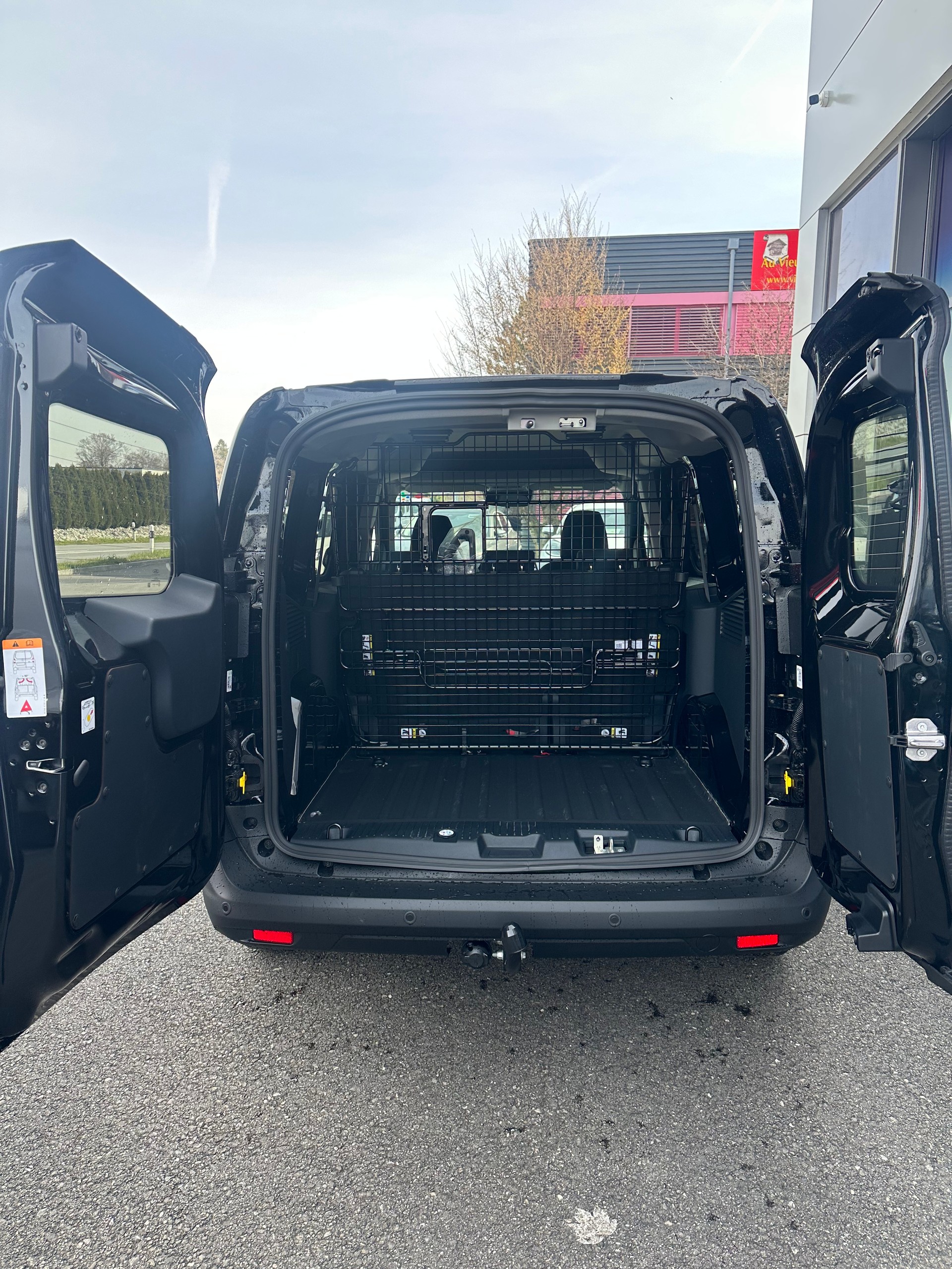 FORD Transit Courier dcab. van 1.0 Trend/125CV/Aut. - 5